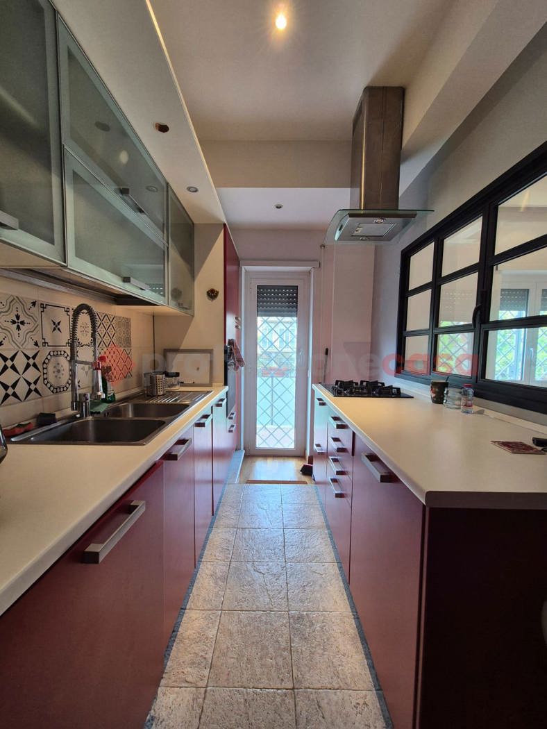 Bilocale arredato in affitto a Roma