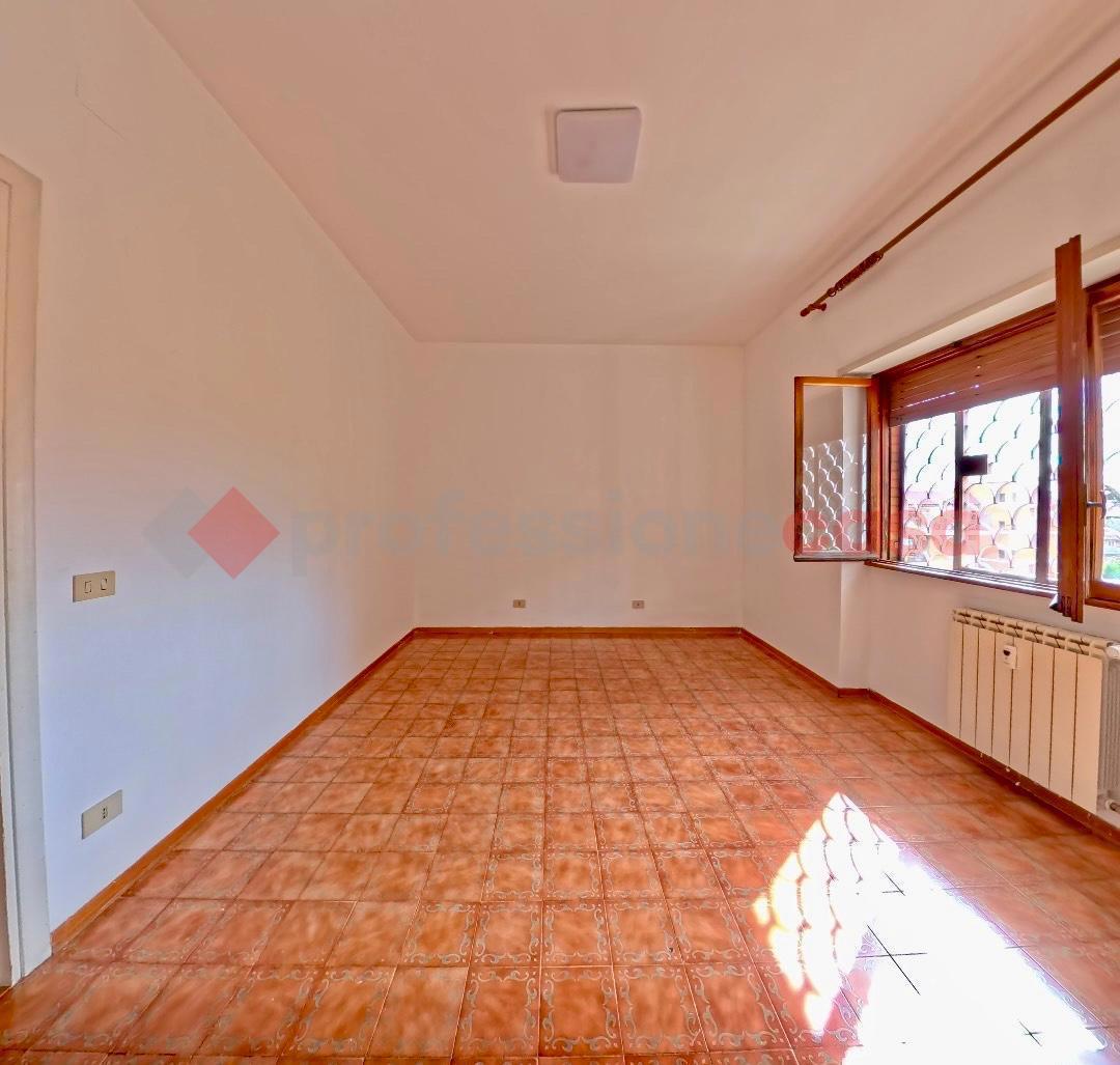 Trilocale in affitto a Roma