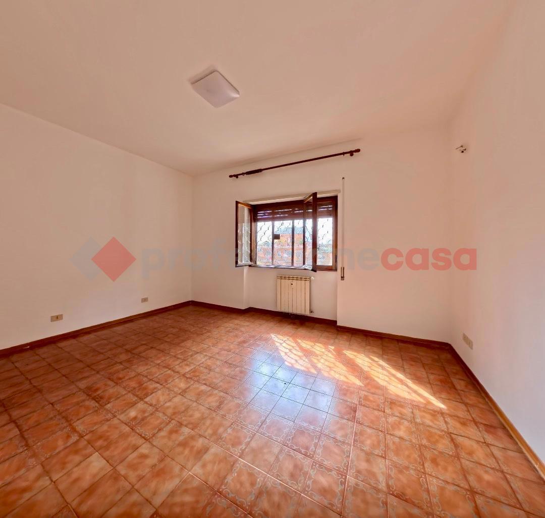 Trilocale in affitto a Roma