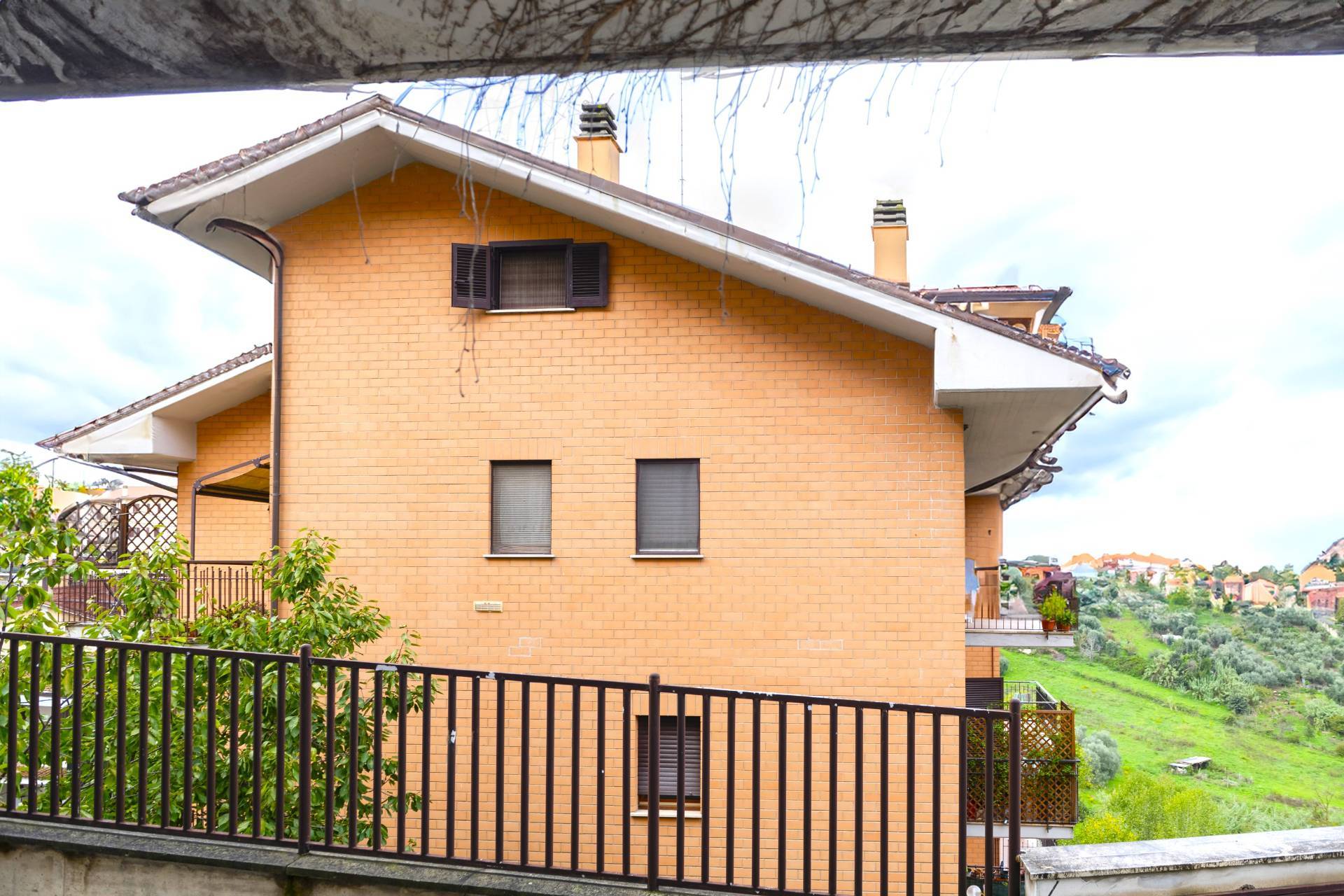 Quadrilocale con terrazzo, Monterotondo paese