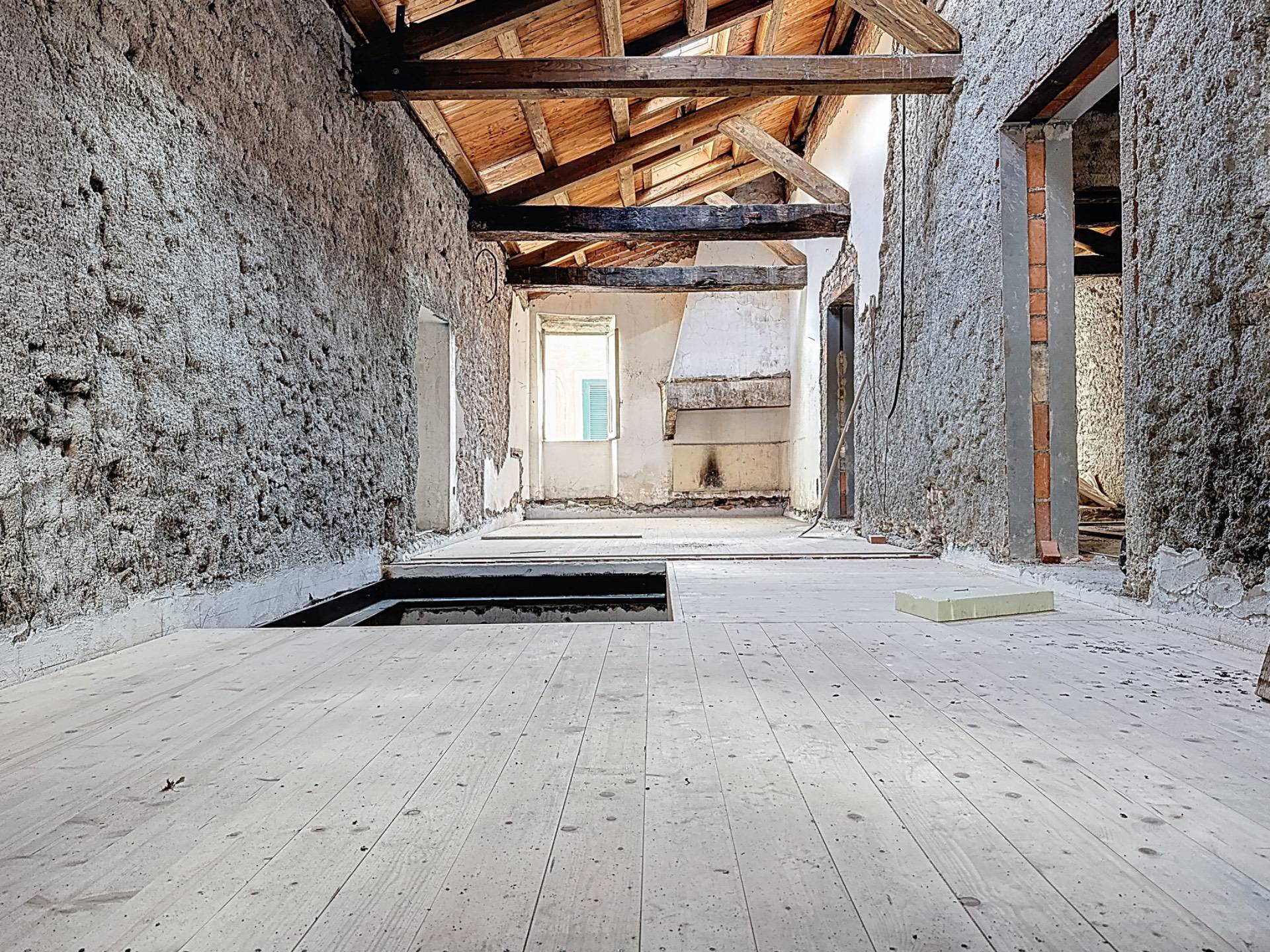 Stabile / Palazzo in vendita a Monterotondo, Monterotondo Paese