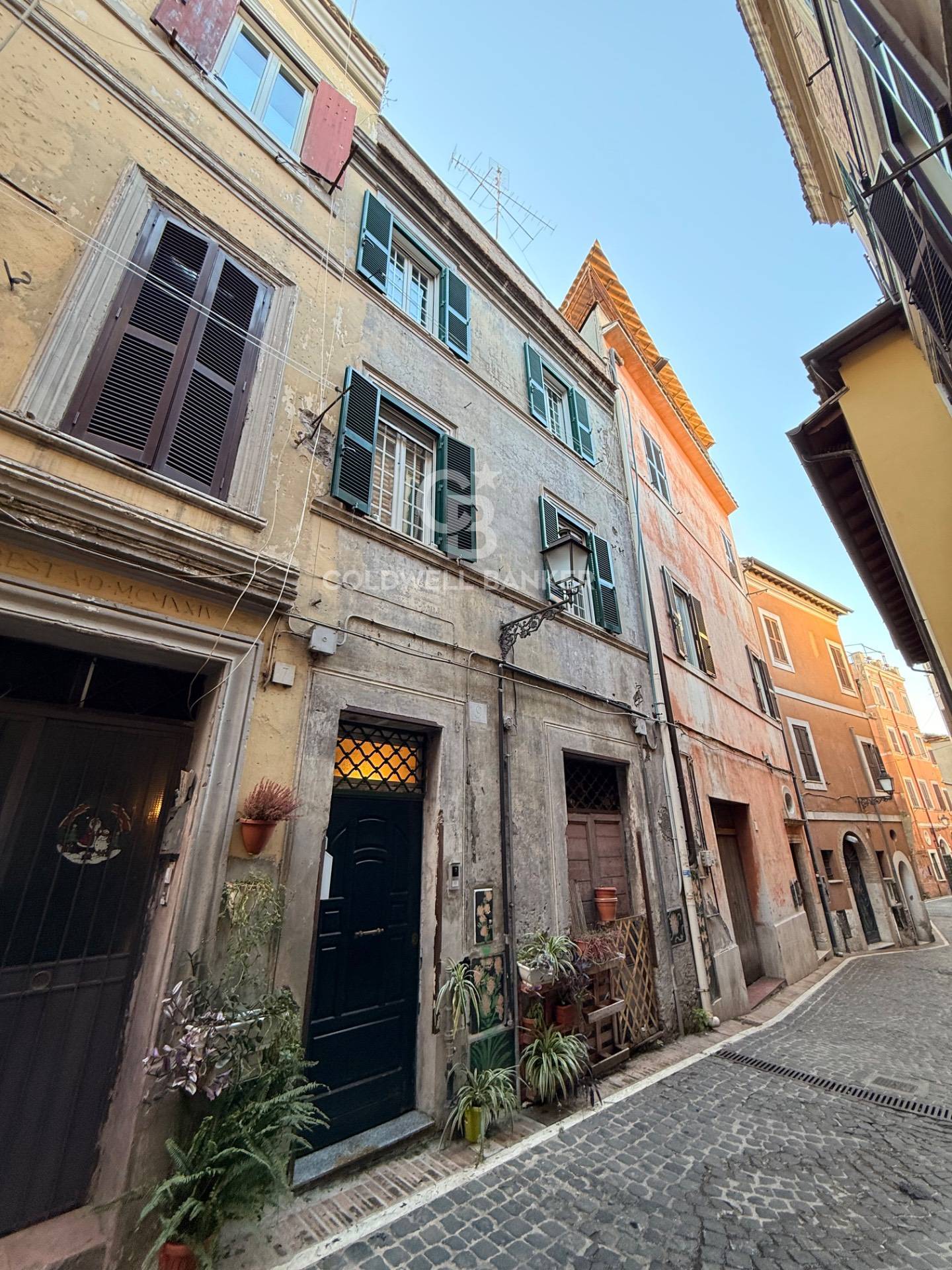 Stabile / Palazzo in vendita a Monterotondo, Monterotondo Paese