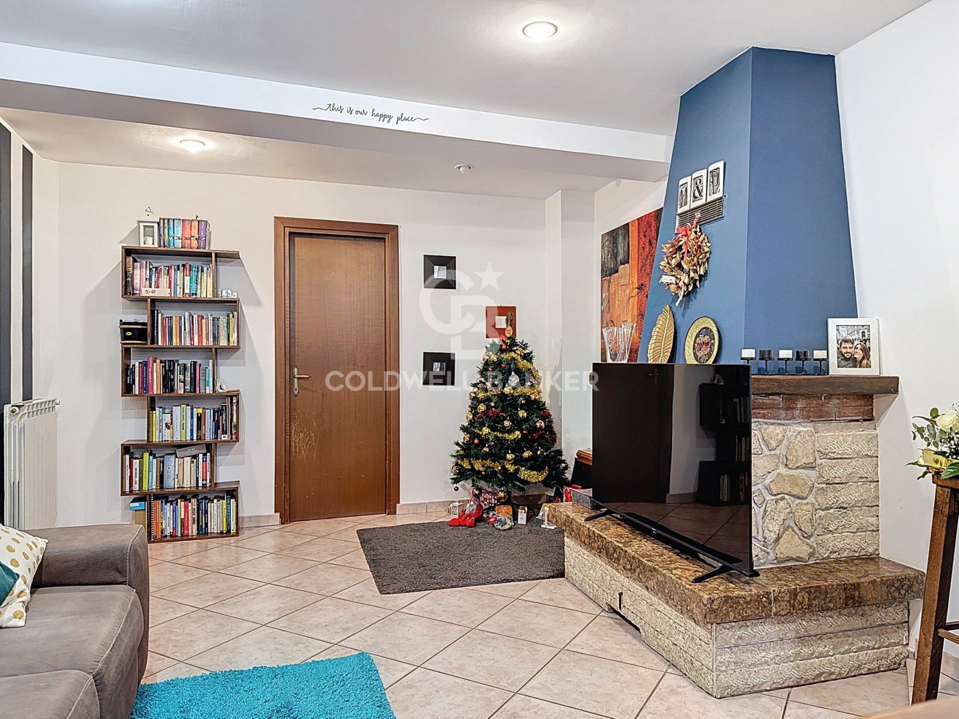 Stabile / Palazzo in vendita a Monterotondo, Monterotondo Paese