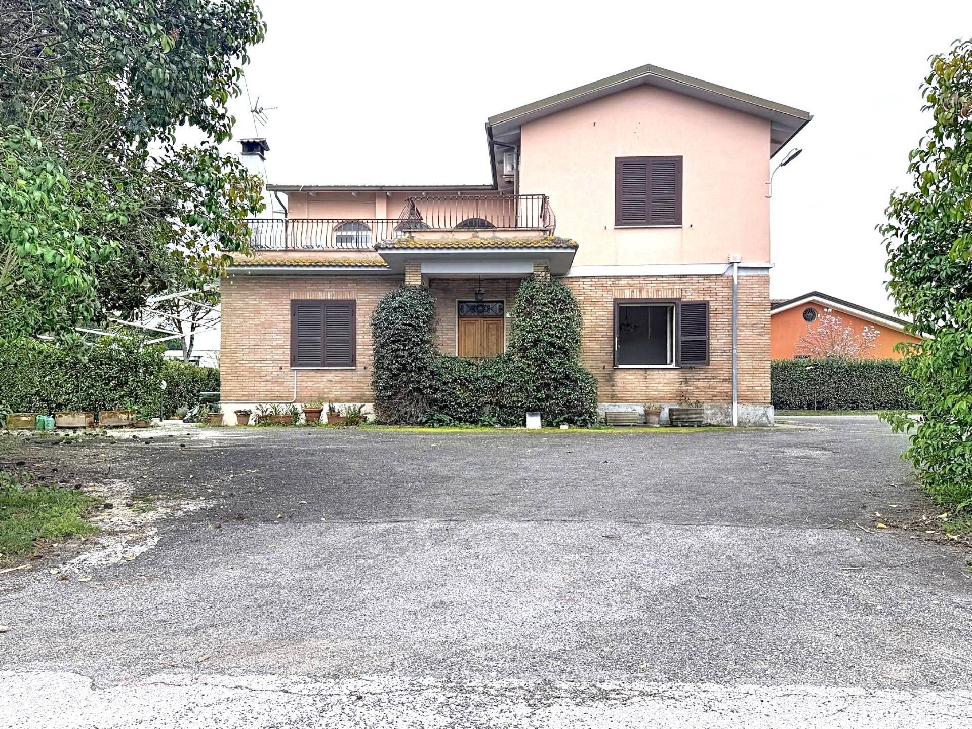 Appartamento indipendente in vendita a Montelibretti