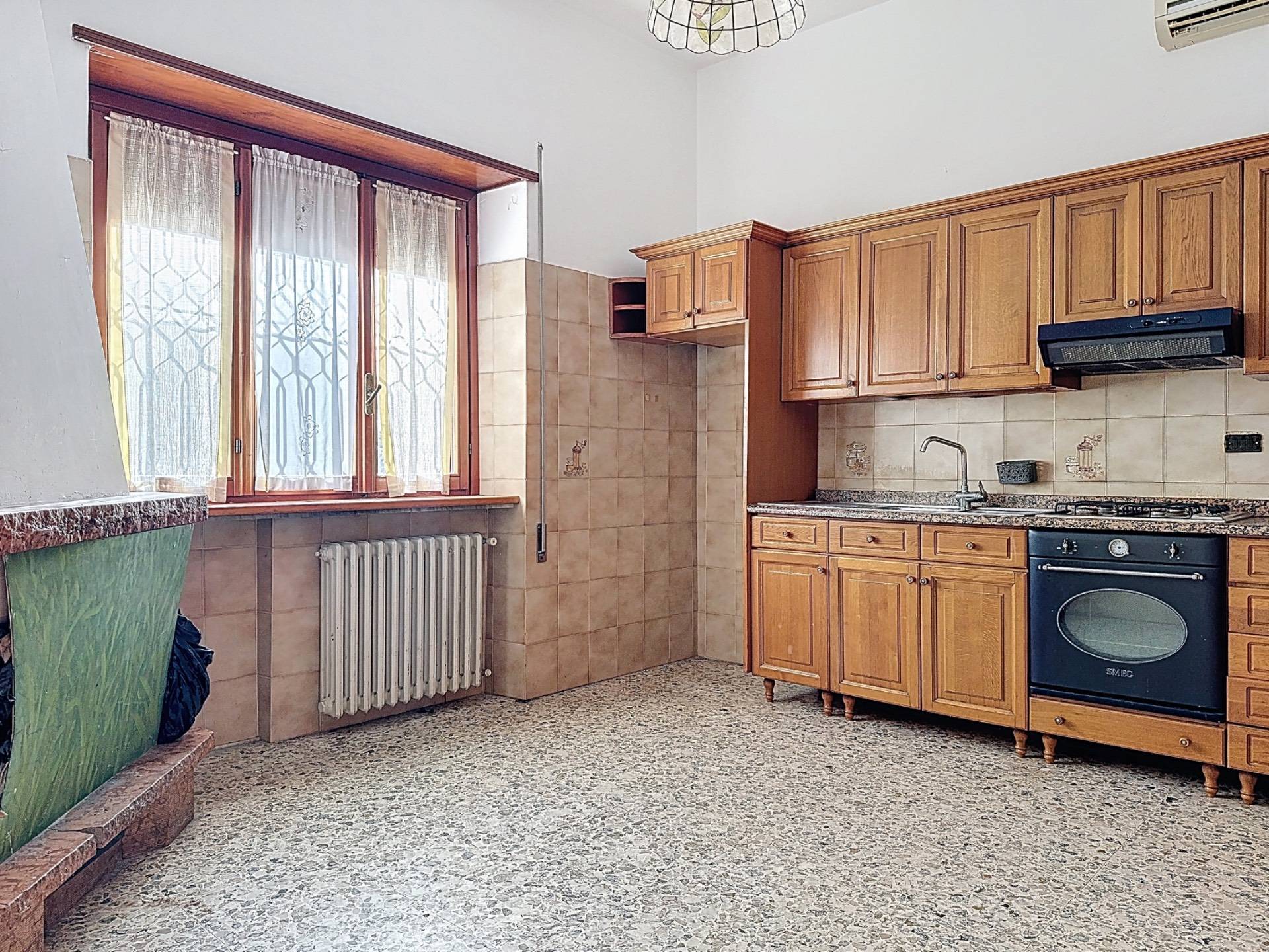 Villa bifamiliare in vendita a Monterotondo, Monterotondo Scalo