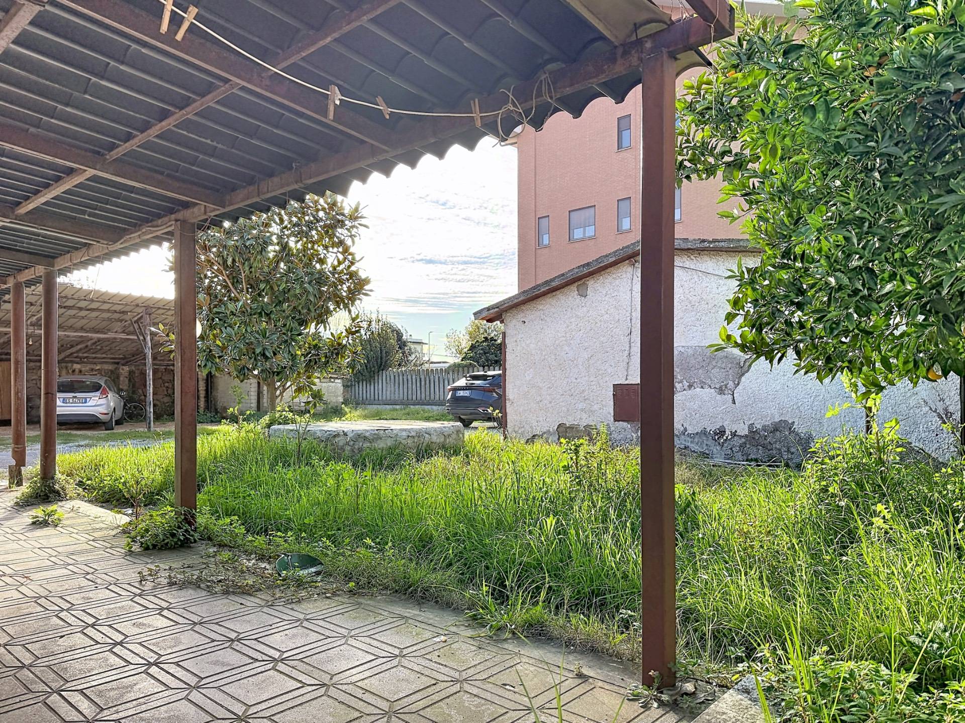 Villa bifamiliare in vendita a Monterotondo, Monterotondo Scalo