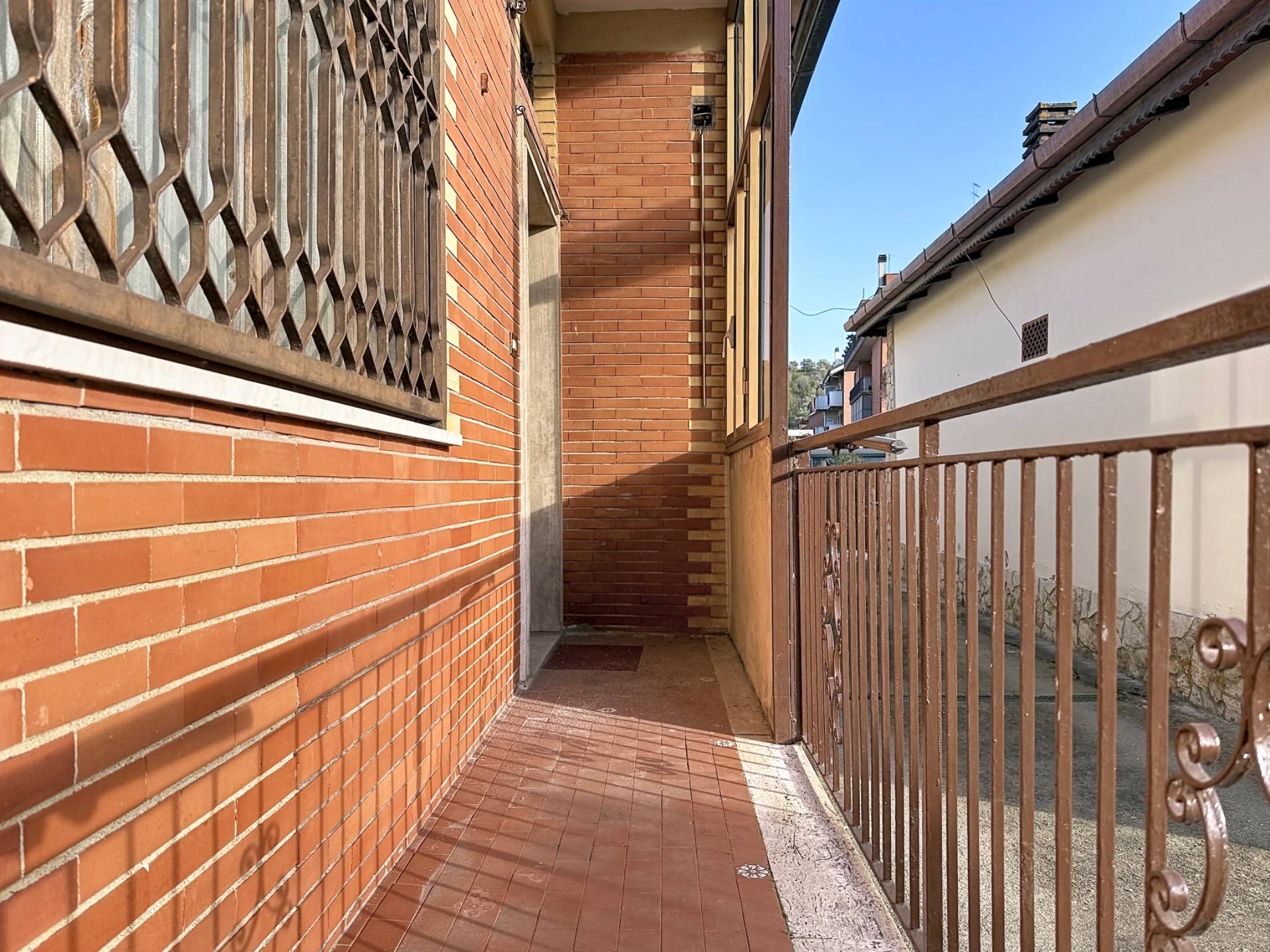 Villa bifamiliare in vendita a Monterotondo, Monterotondo Scalo