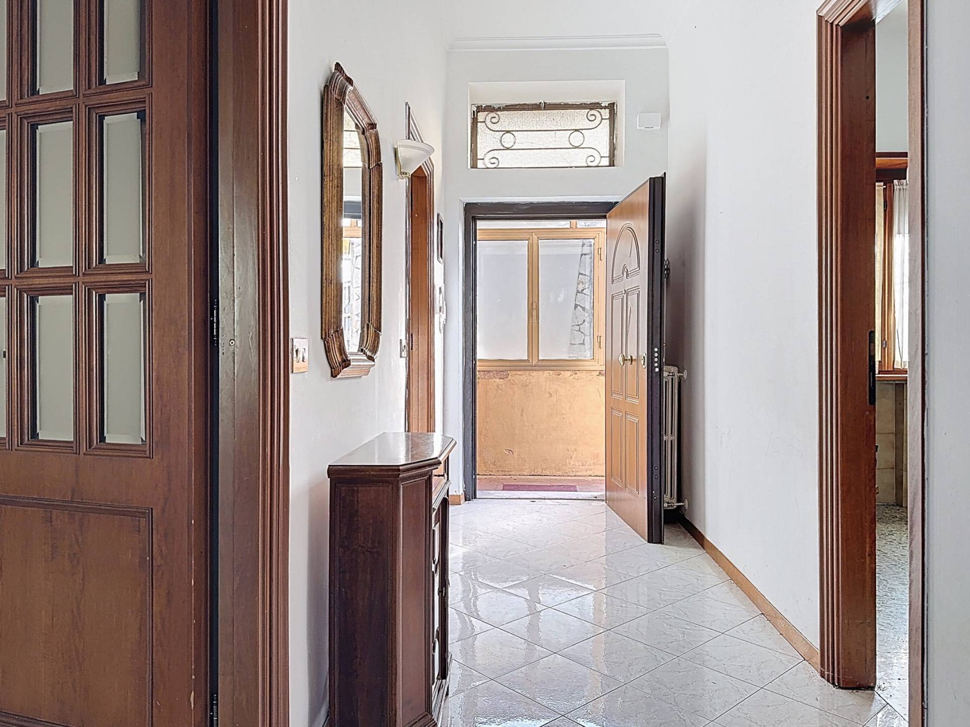 Villa bifamiliare in vendita a Monterotondo, Monterotondo Scalo