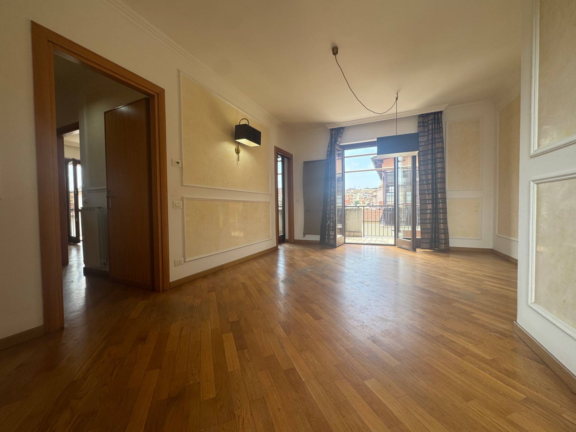 Appartamento in vendita a Monterotondo, Monterotondo Paese