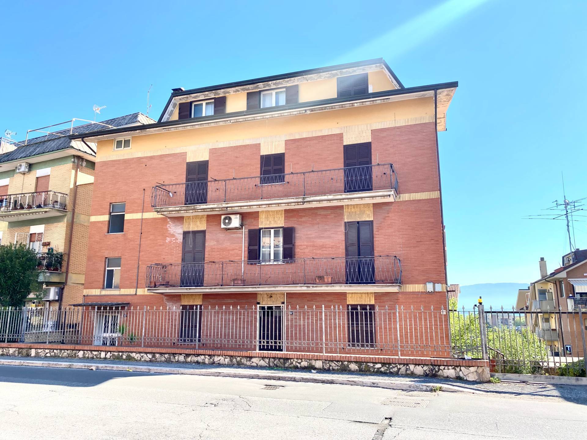 Mansarda in vendita a Monterotondo, Monterotondo Paese