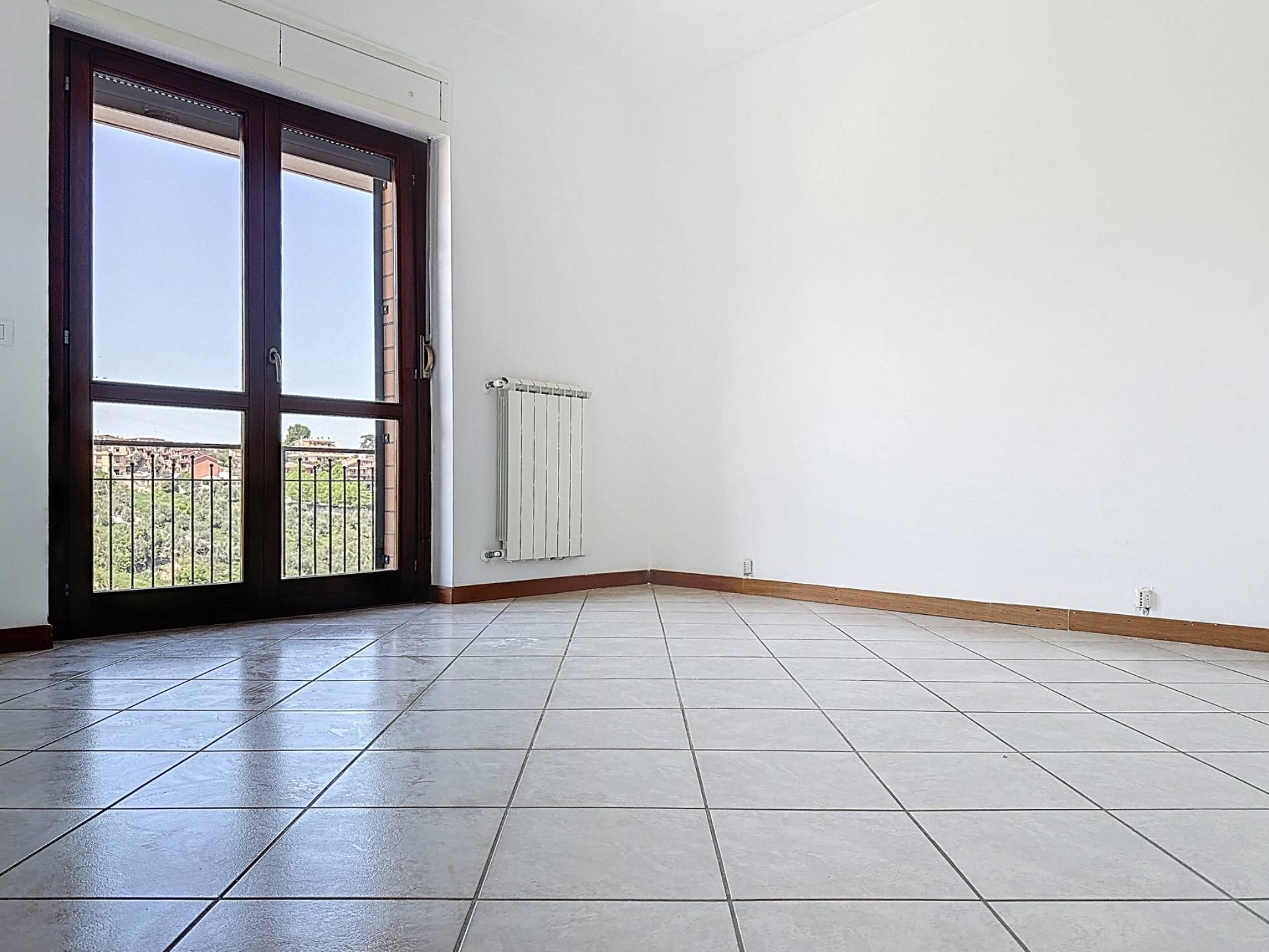 Appartamento in vendita a Monterotondo, Monterotondo Paese