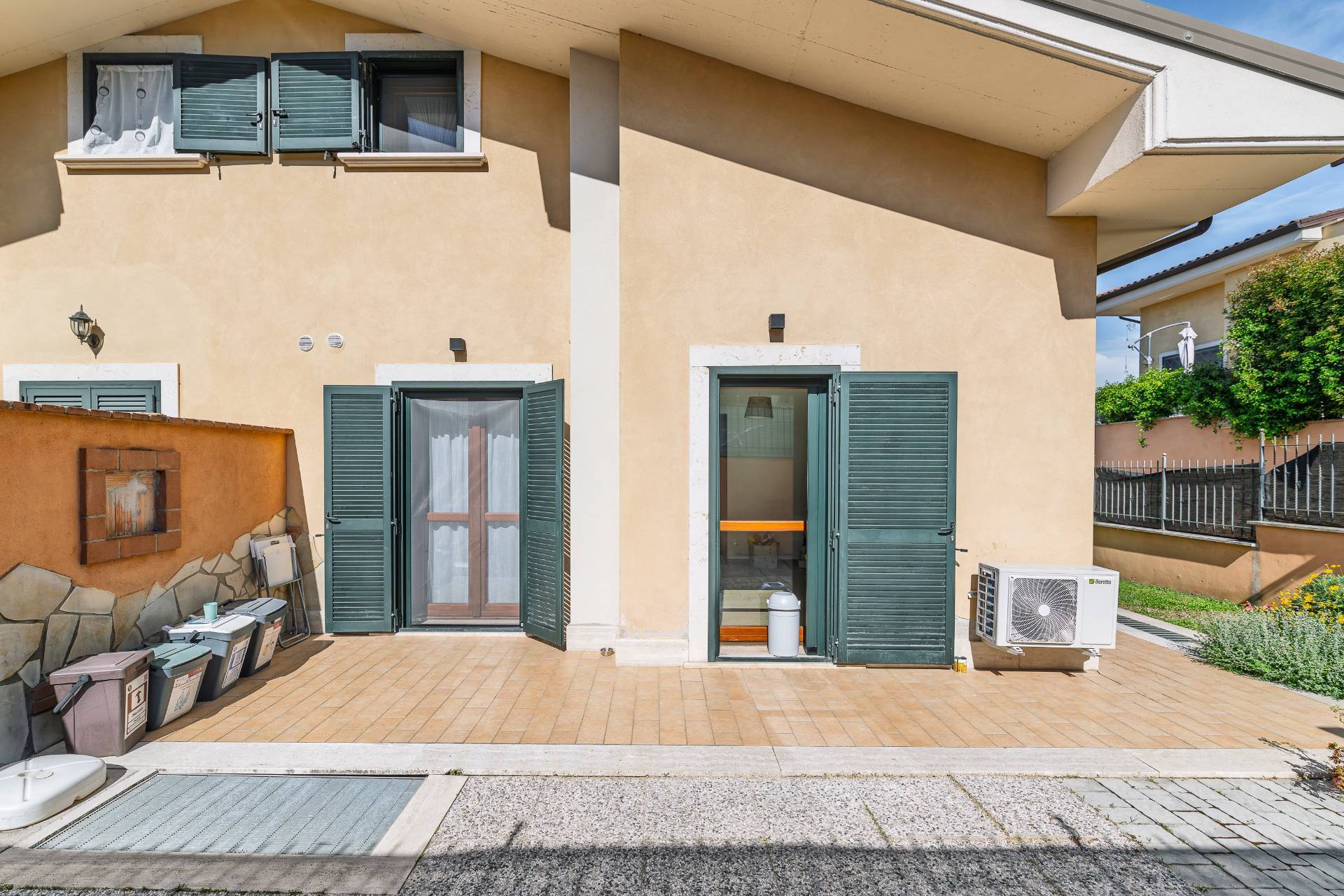 Villa bifamiliare in vendita a Mentana