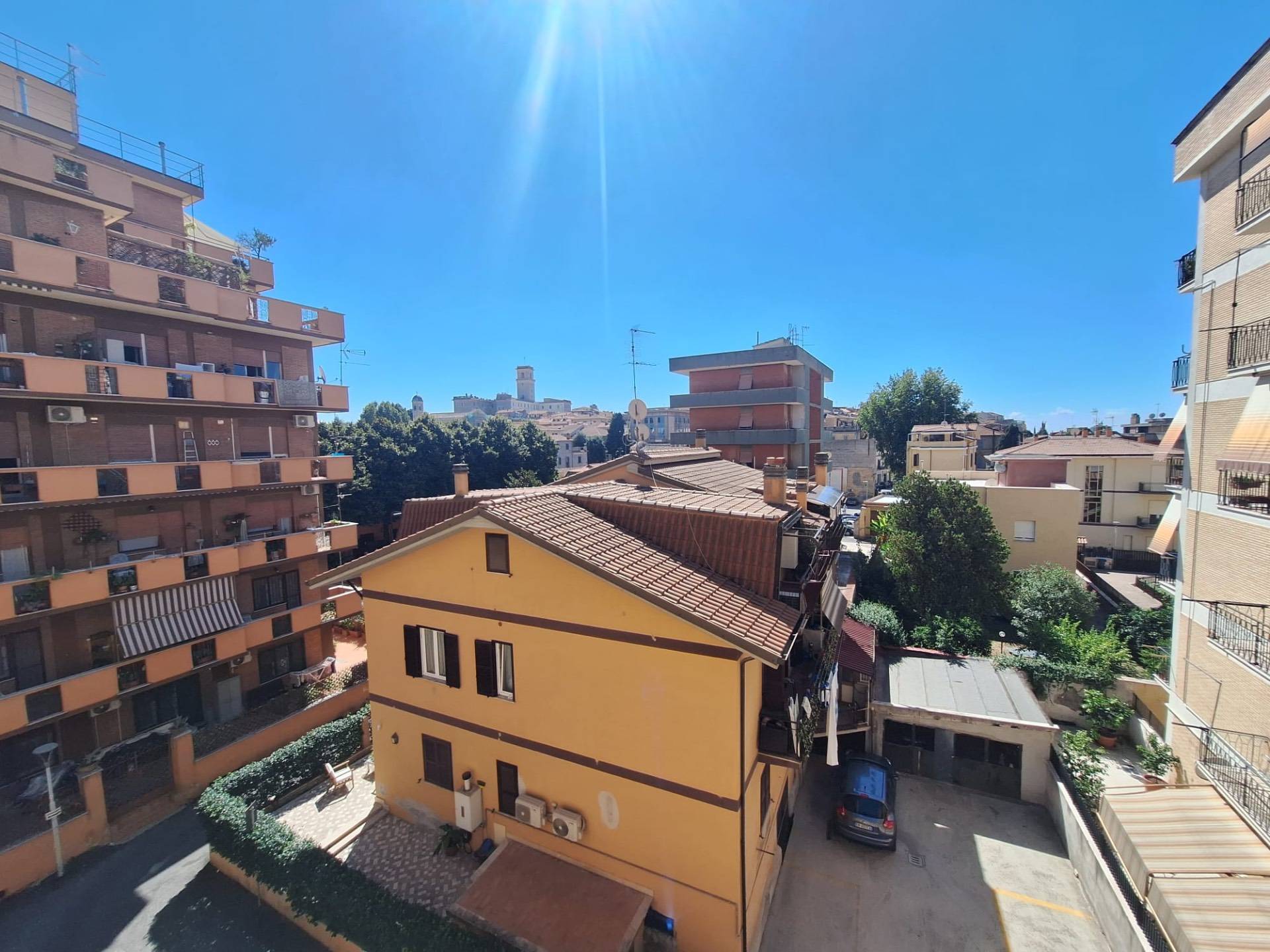 3 locali in vendita a Monterotondo, Monterotondo Paese