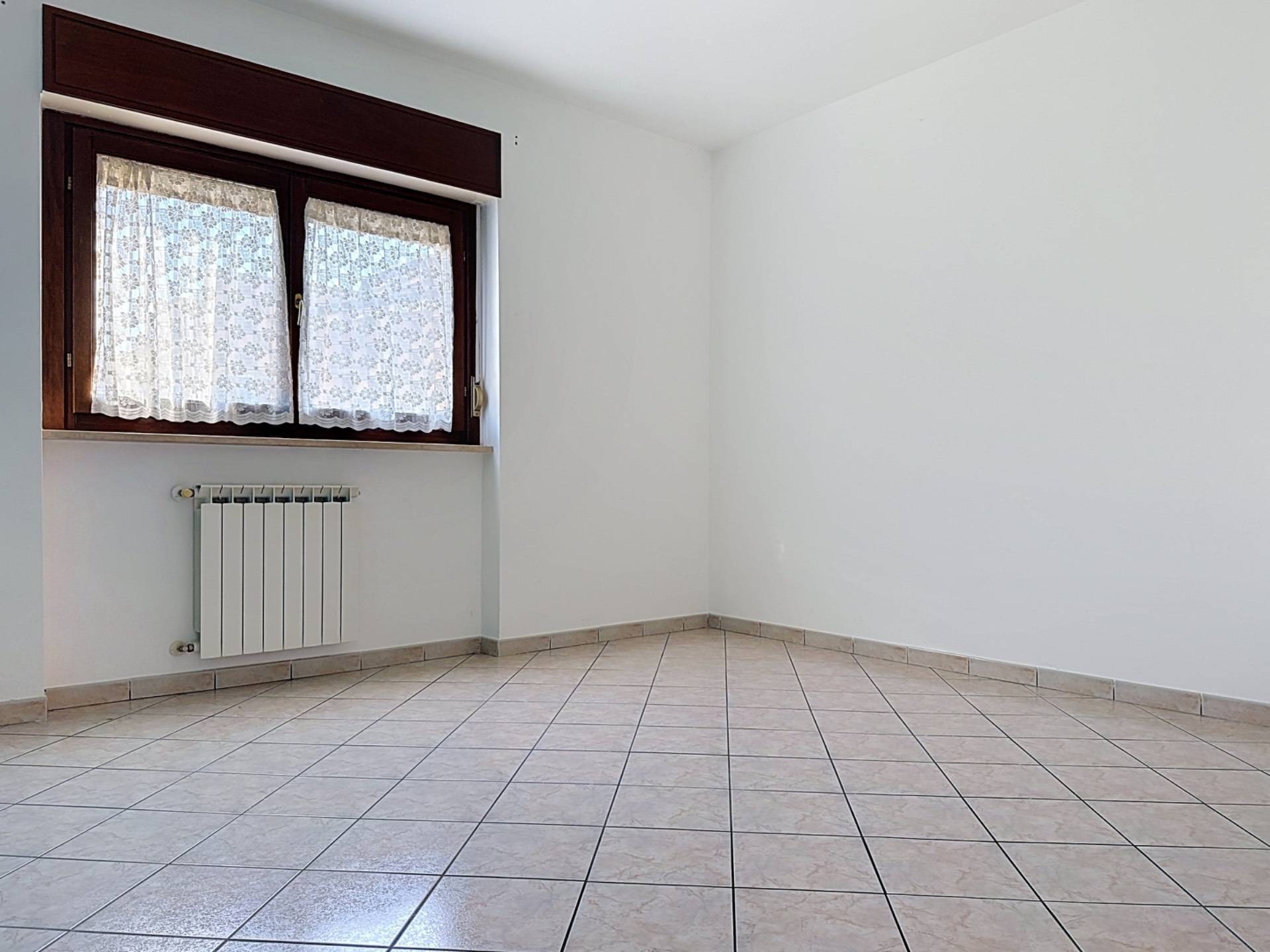 Appartamento in affitto a Monterotondo, Monterotondo Scalo