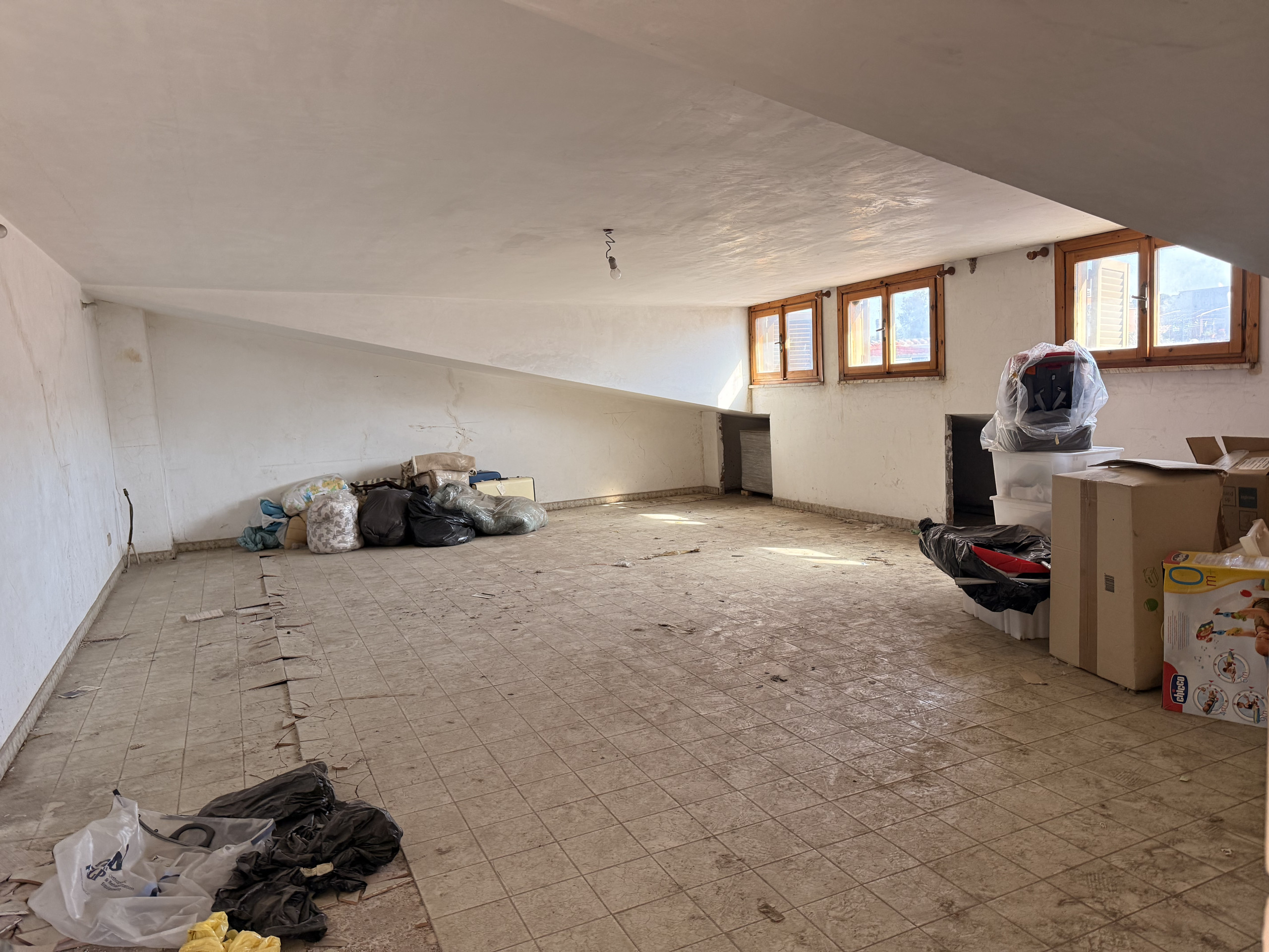 Mansarda in vendita a Monterotondo, Monterotondo Scalo