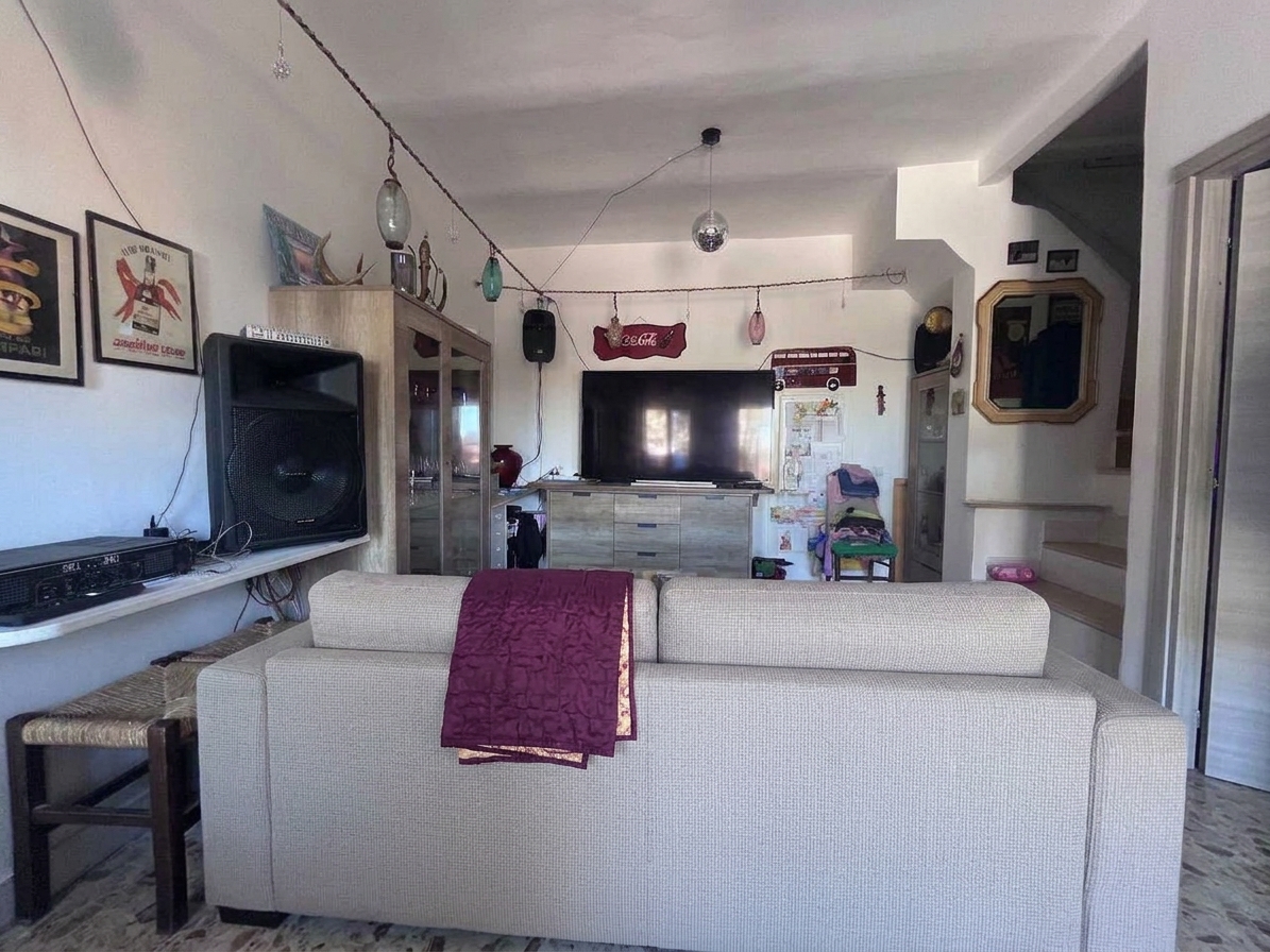 Appartamento indipendente in vendita a Fara in Sabina, Corese Terra