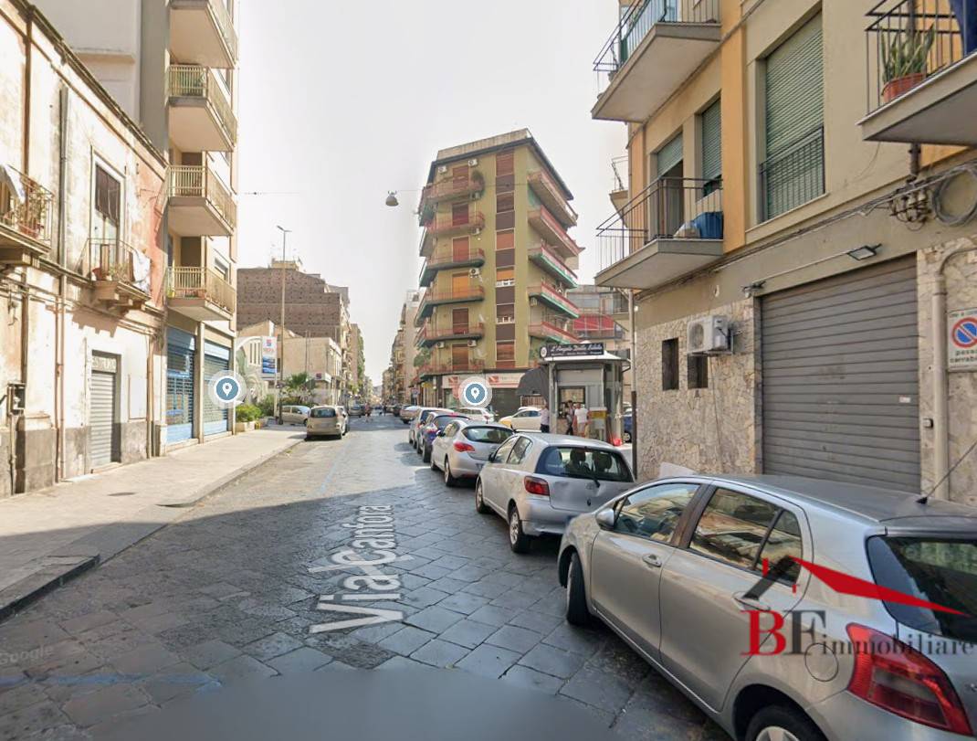 Locale commerciale in vendita a Catania, C.so Italia - via Leopardi