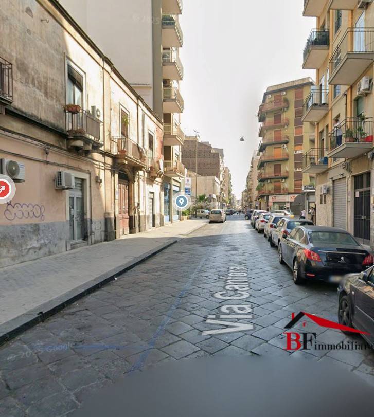 Locale commerciale in affitto a Catania, Zona di prestigio