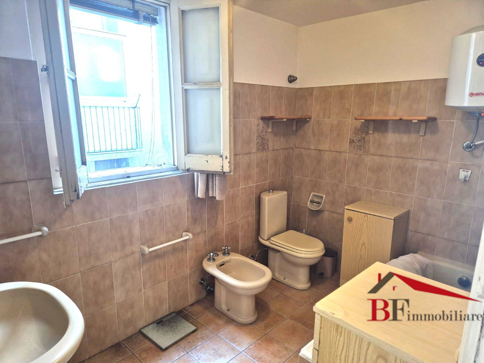 Appartamento in vendita a Catania, C.so Italia - via Leopardi