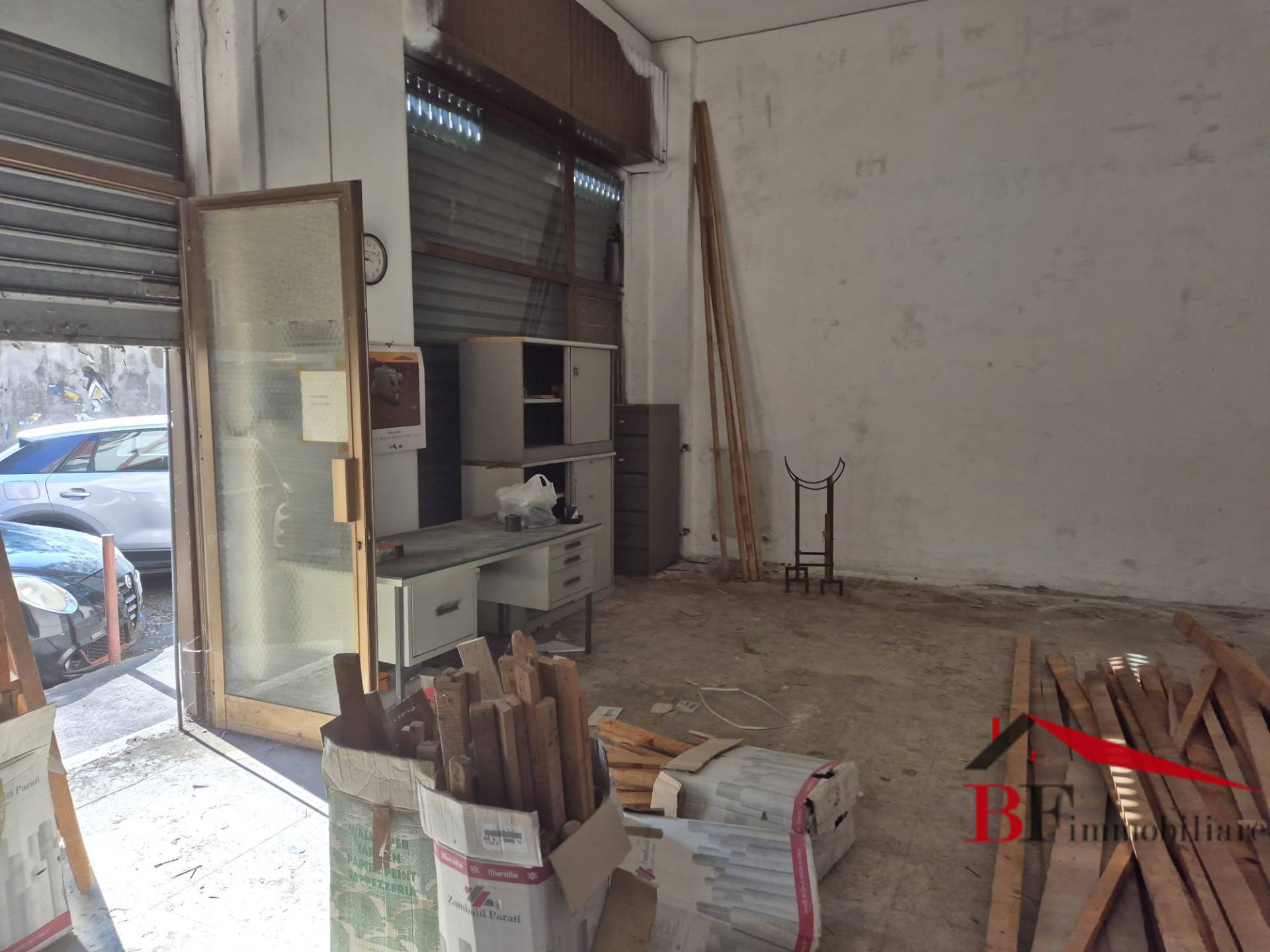 Locale commerciale in vendita a Catania, Via Etnea - via Umberto