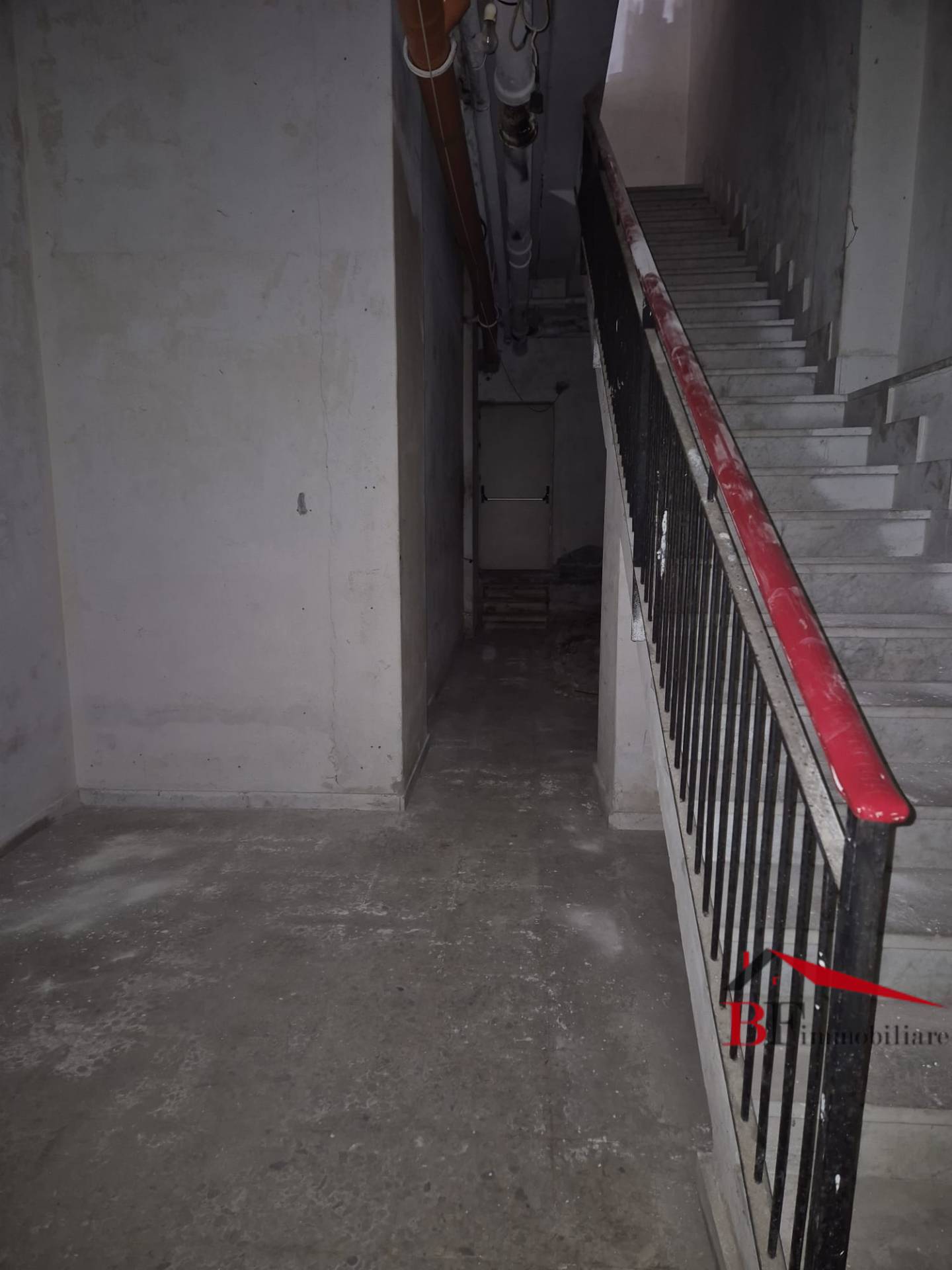 Locale commerciale in vendita a Catania, Via Etnea - via Umberto