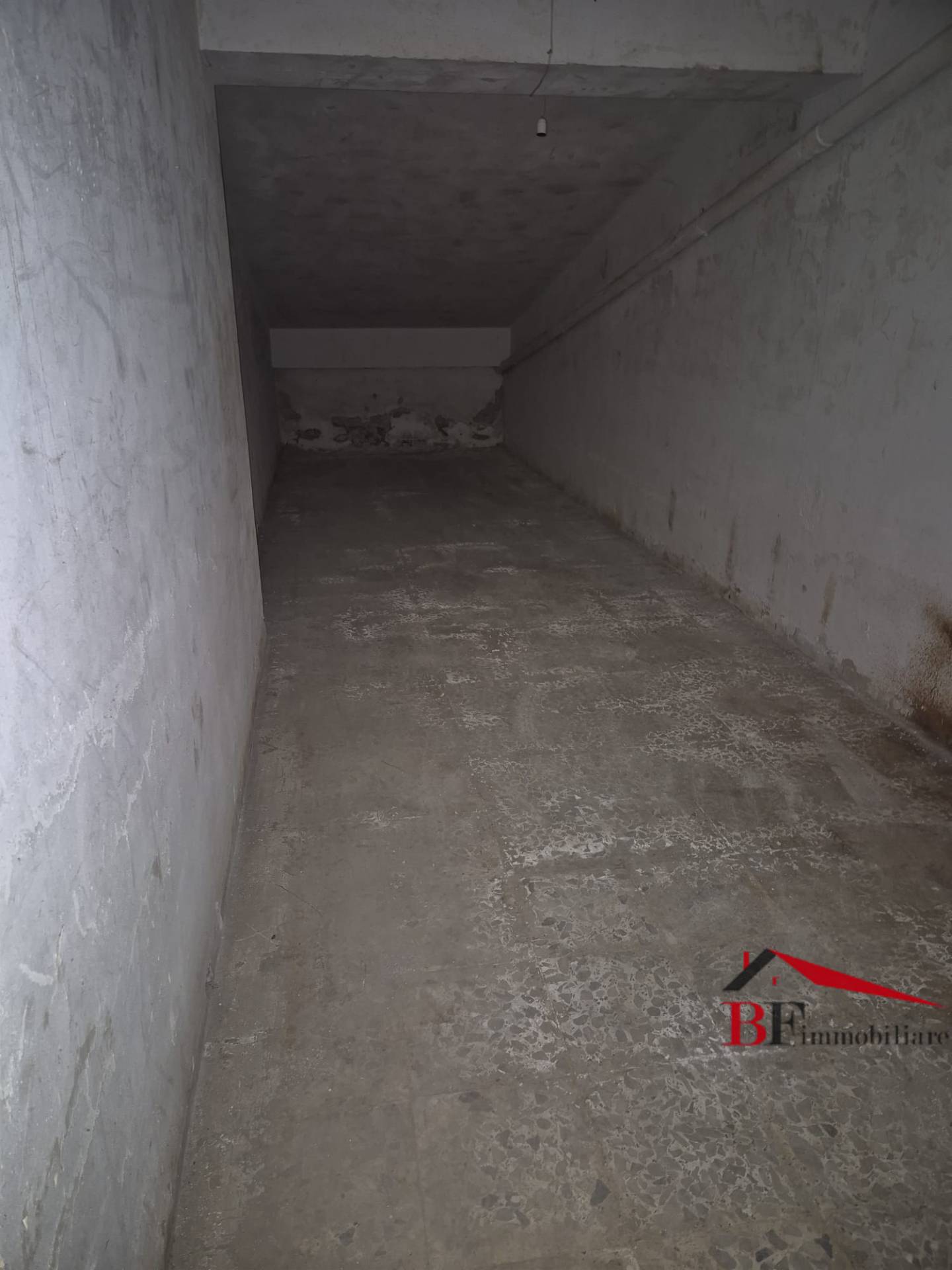 Locale commerciale in vendita a Catania, Via Etnea - via Umberto