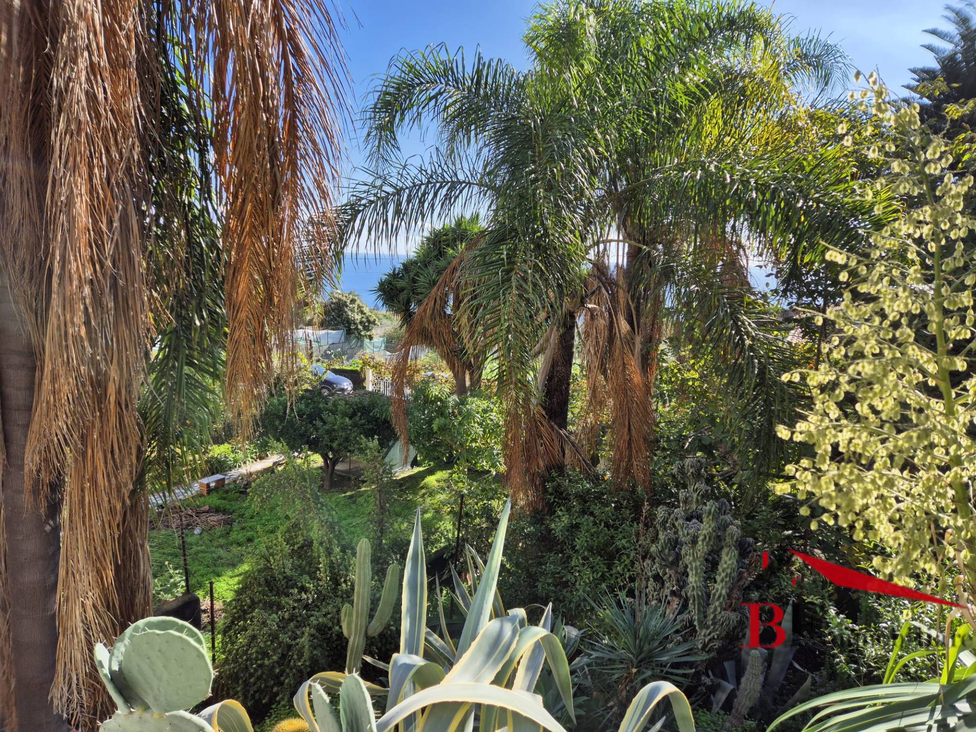 Terreno edificabile in vendita a Aci Castello