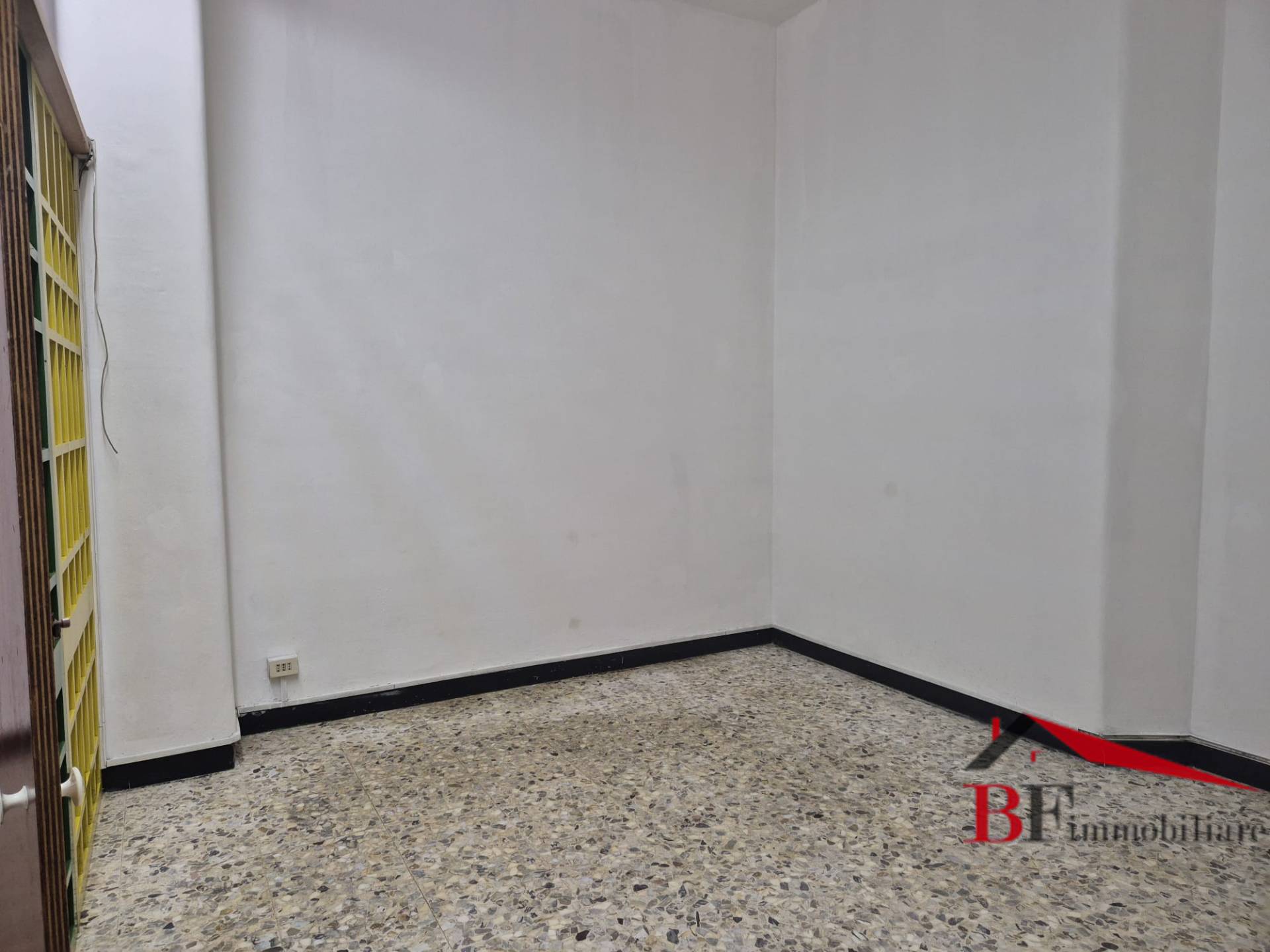 Locale commerciale in affitto a Catania, C.so Italia - via Leopardi