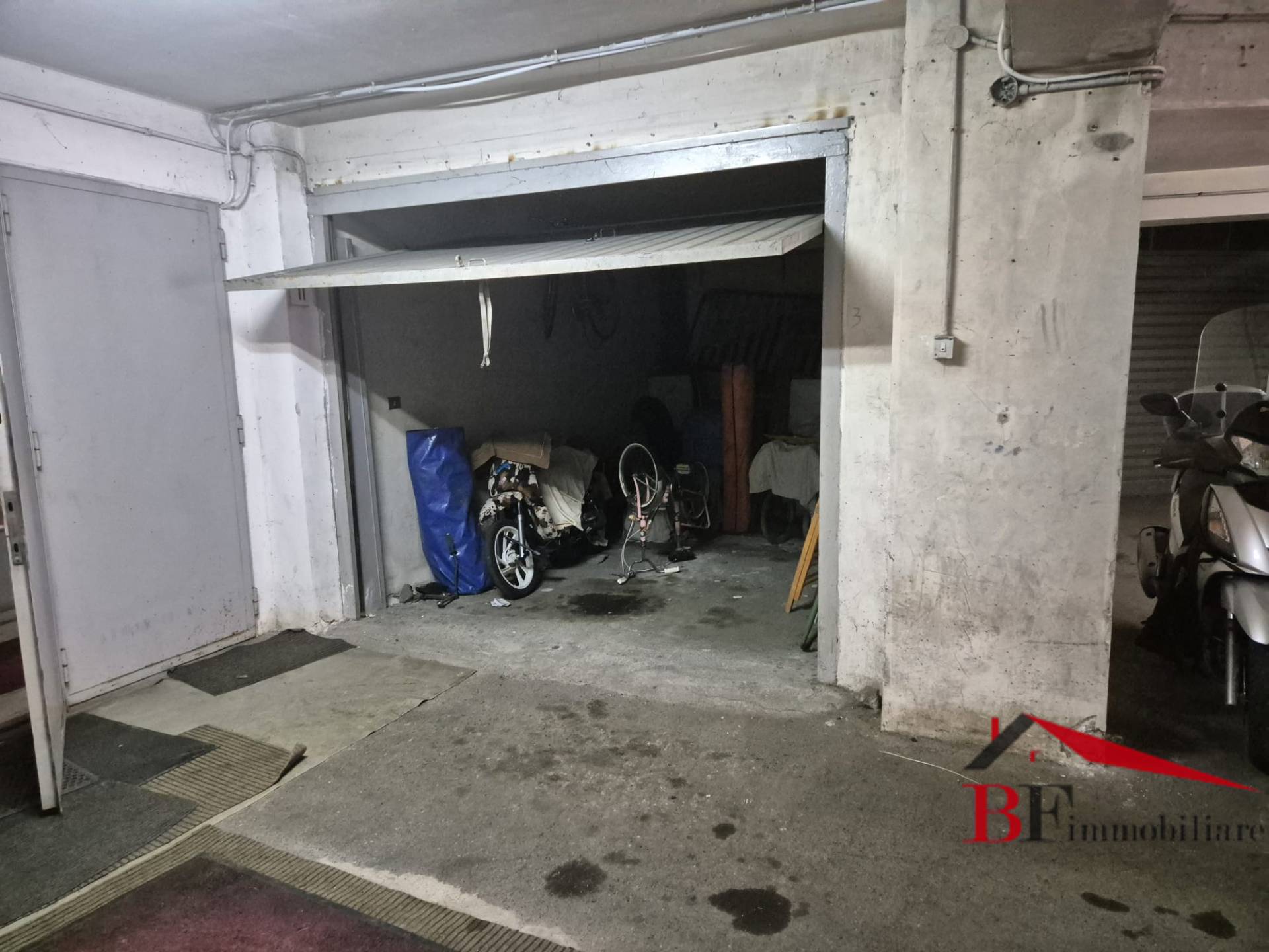 Box o garage in vendita a Catania, C.so Italia - via Leopardi