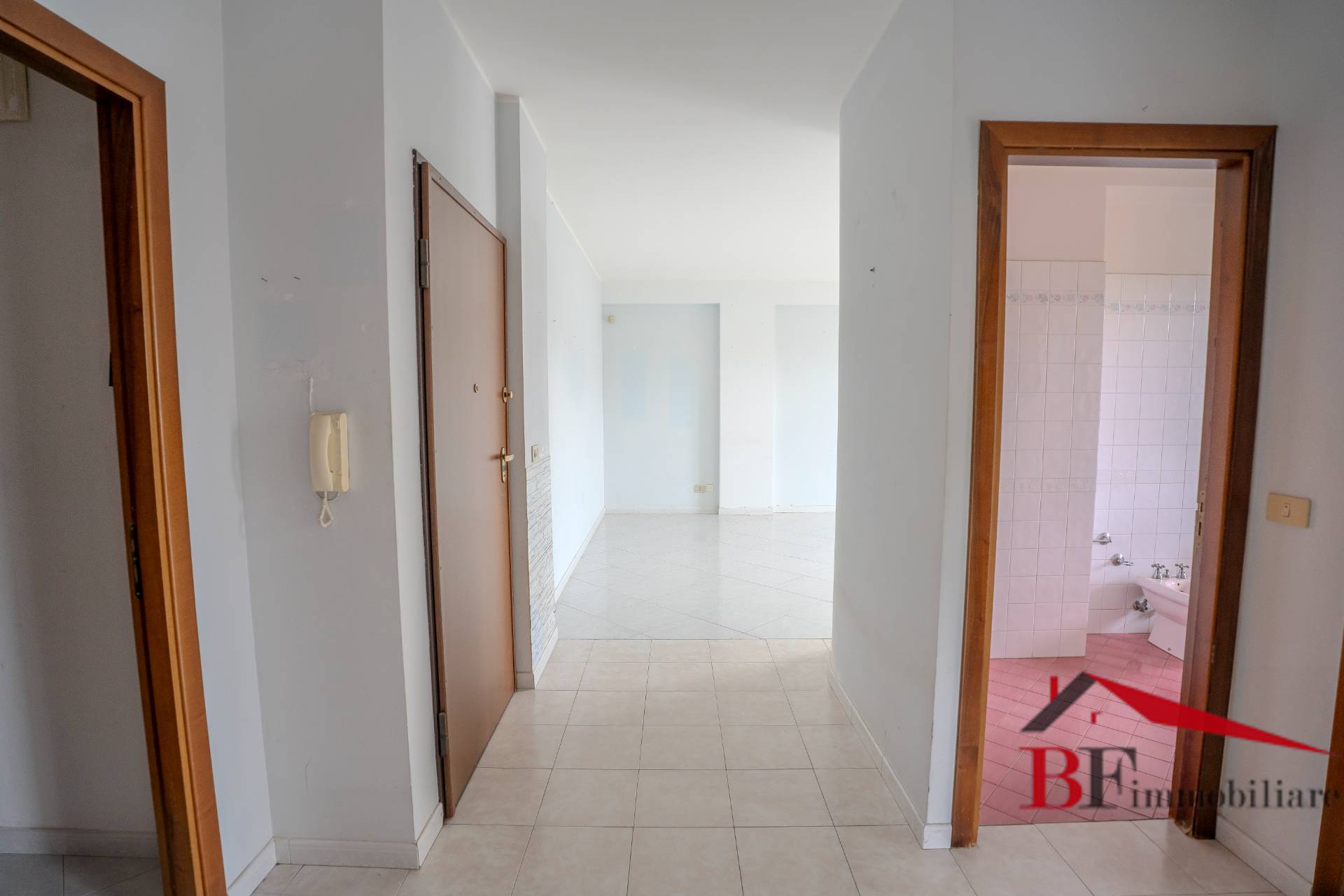 Appartamento in vendita a Aci Catena
