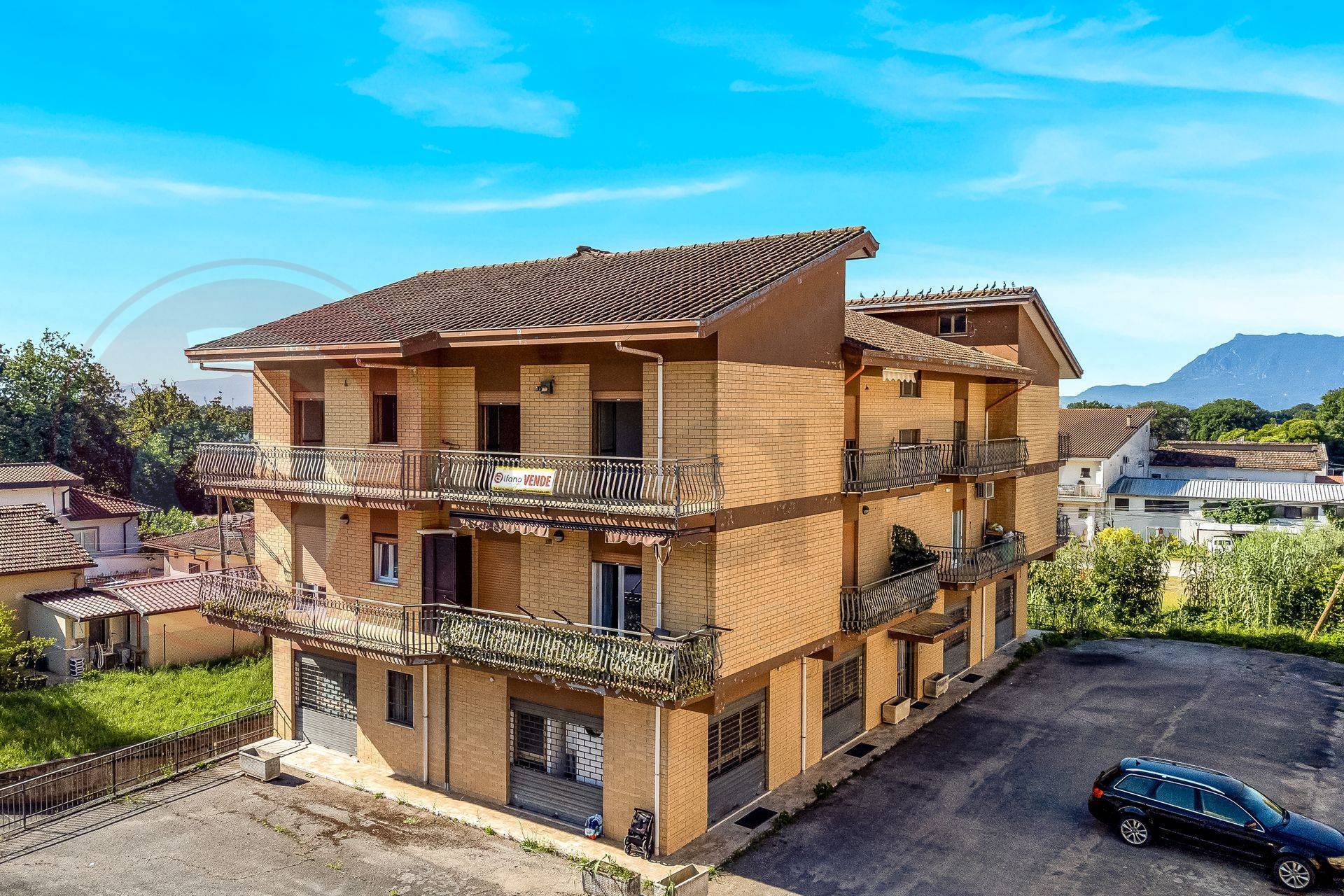 Stabile/Palazzo con terrazzo a Piedimonte San Germano