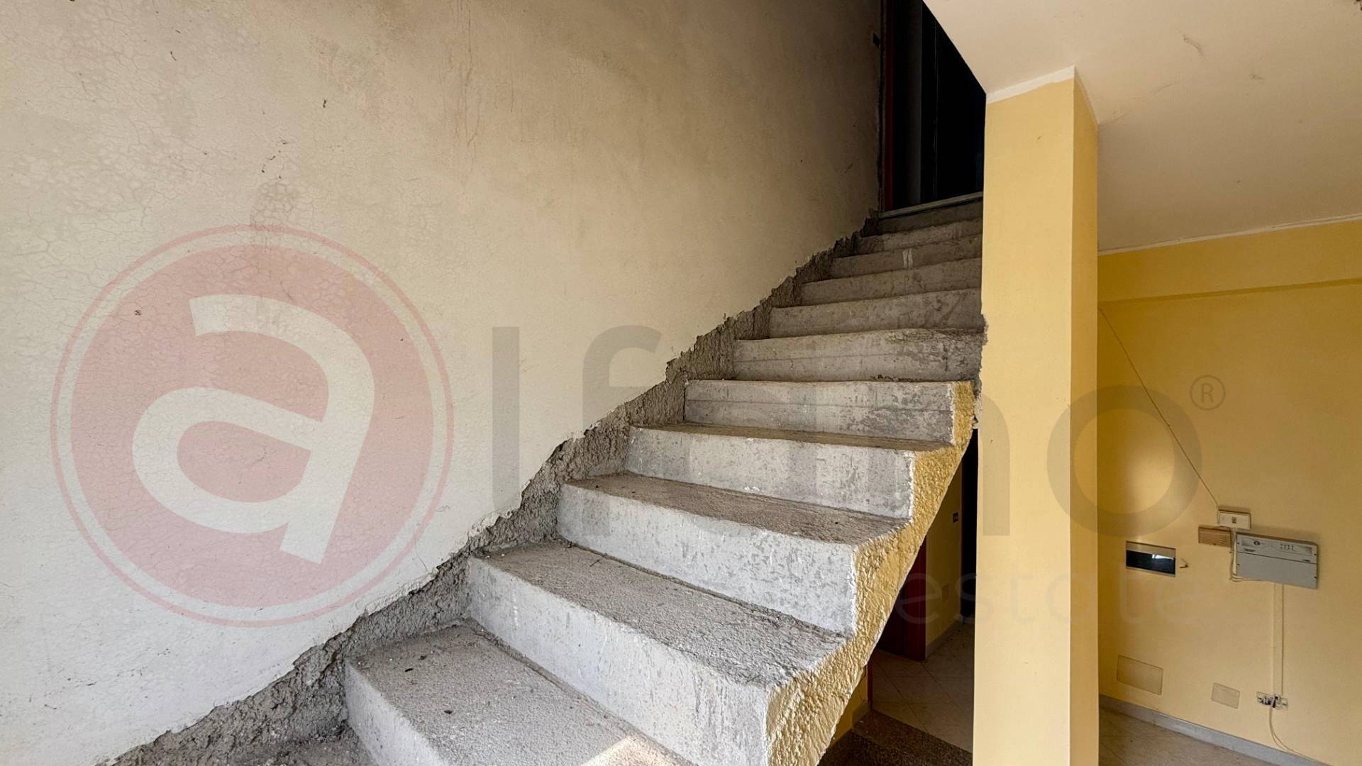 Casa indipendente con terrazzo a Pico