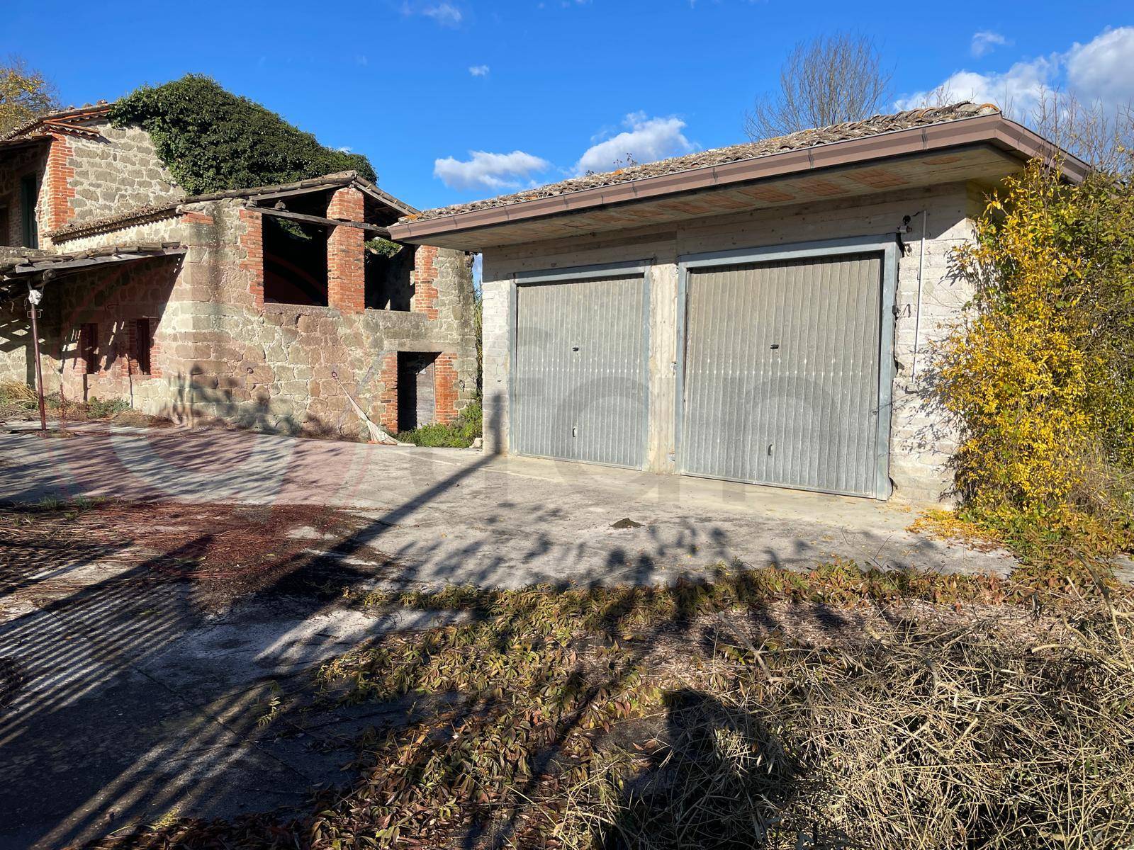 Casale di campagna in vendita a Ripi