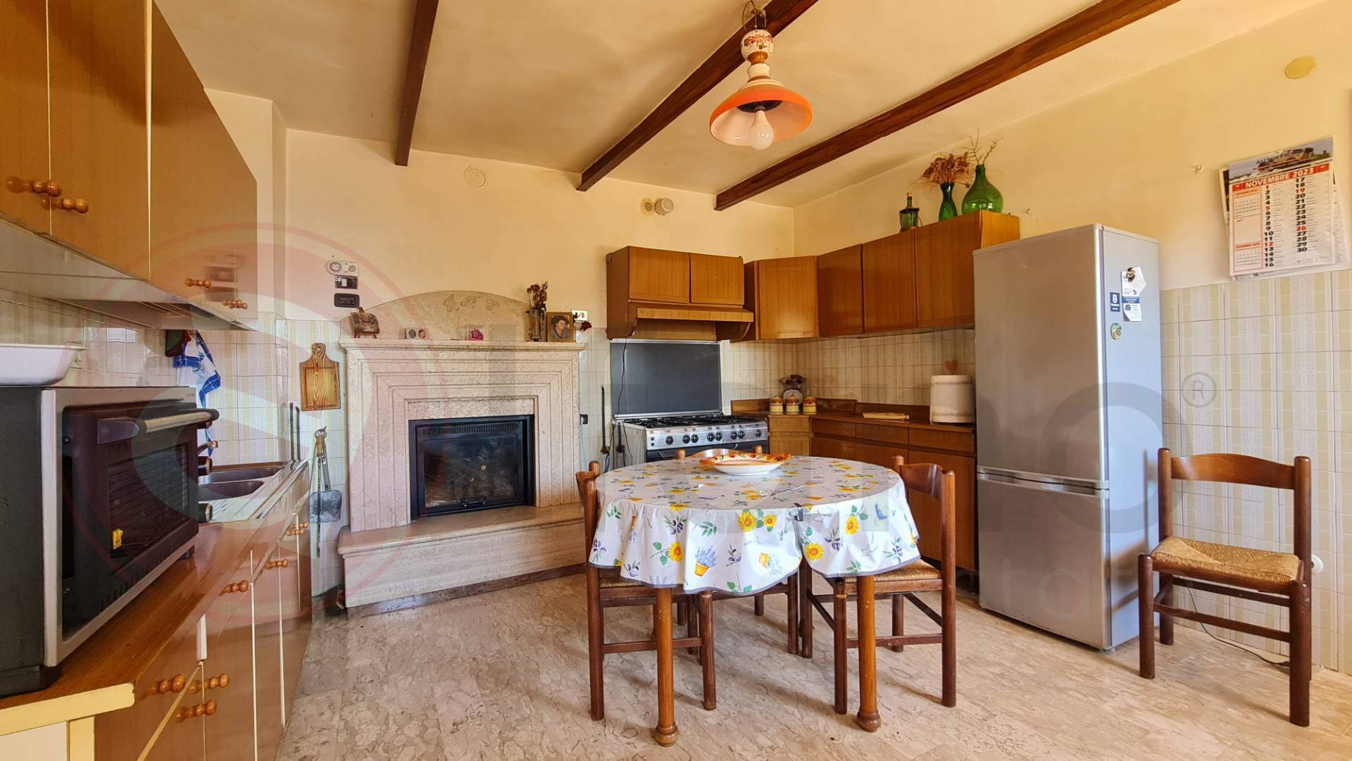 Casale di campagna in vendita a Cervaro