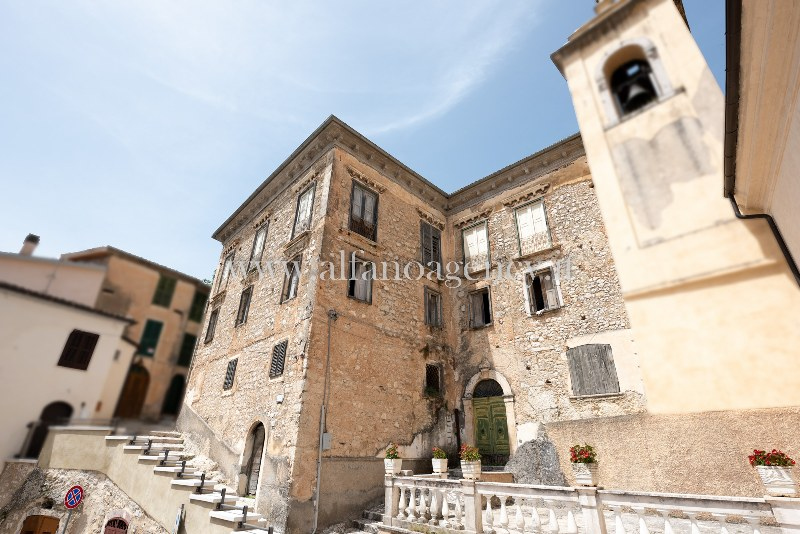 Abitazioni tipiche storiche in vendita a Fontana Liri, Fontana Liri Superiore