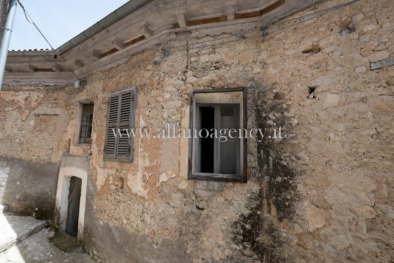 Abitazioni tipiche storiche in vendita a Fontana Liri, Fontana Liri Superiore