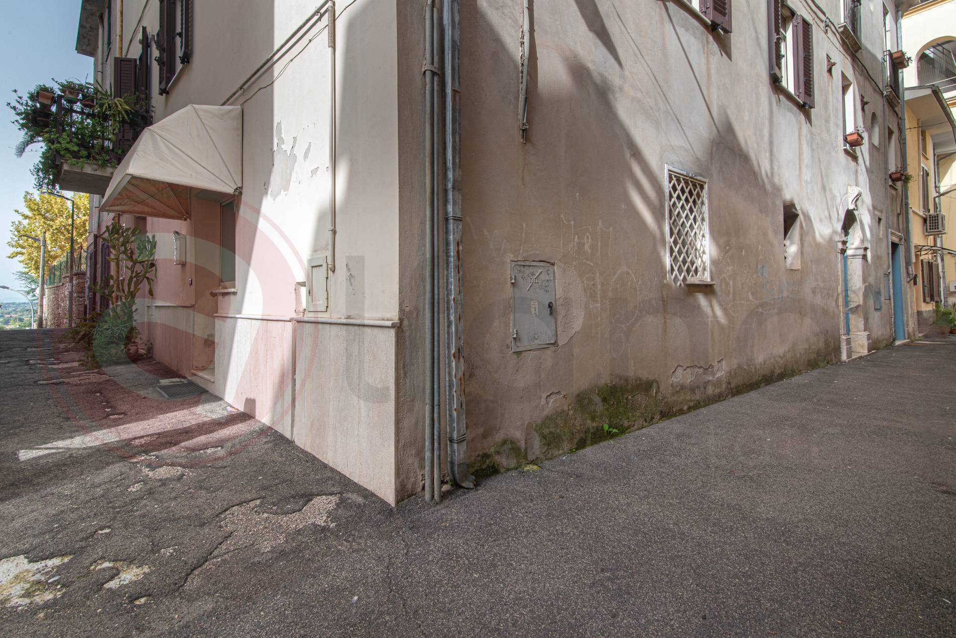 Palazzo intero stabile in vendita a Pontecorvo