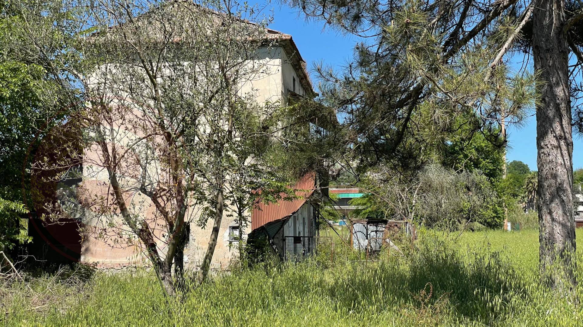 Casale di campagna in vendita a Pontecorvo