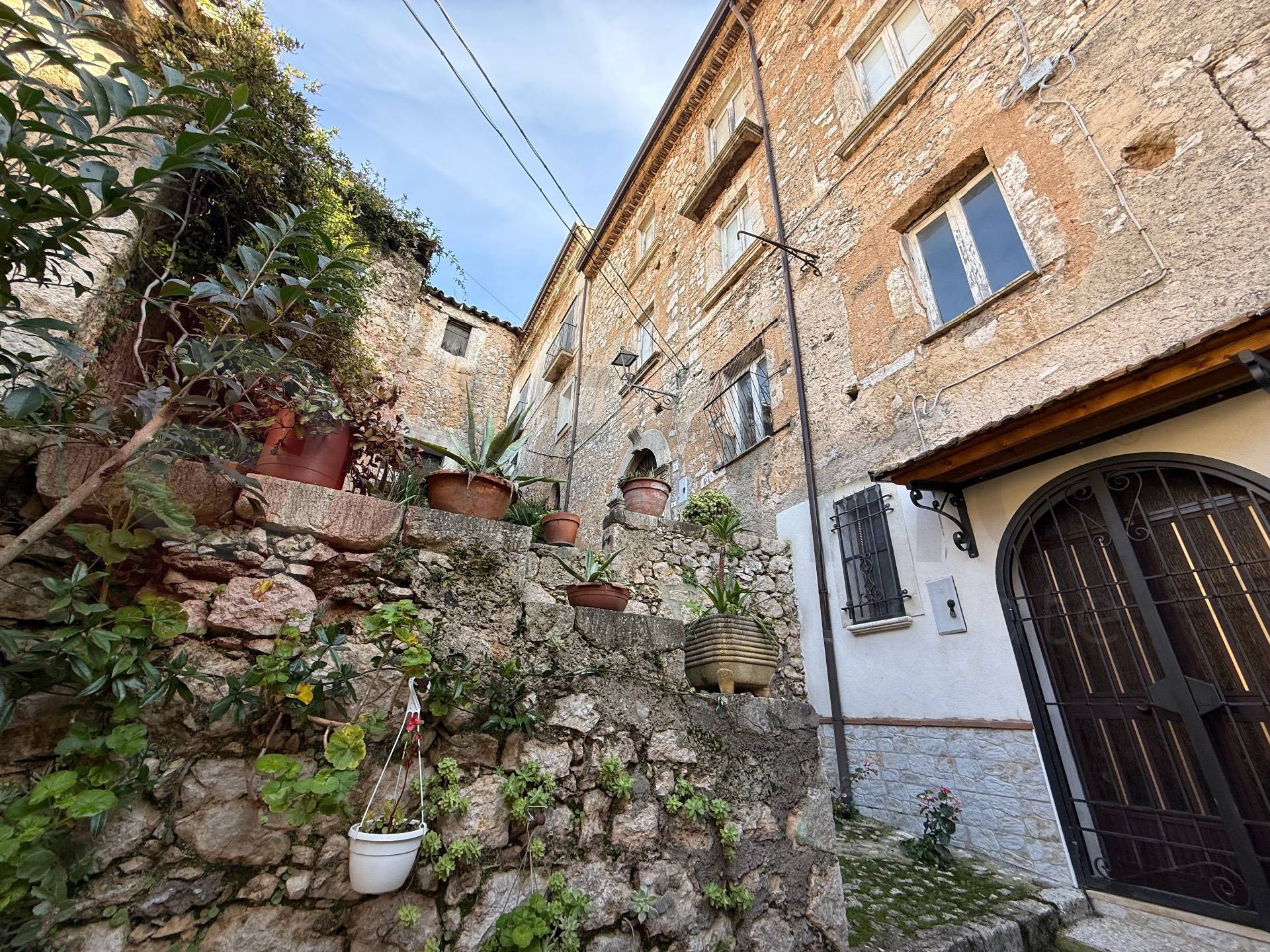 Abitazioni tipiche storiche in vendita a Roccasecca, Caprile