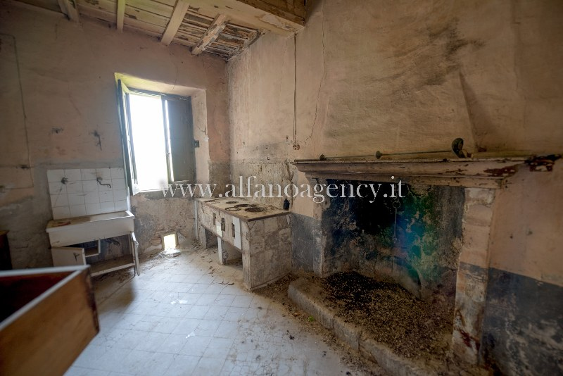 Abitazioni tipiche storiche in vendita a Fontana Liri, Fontana Liri Superiore