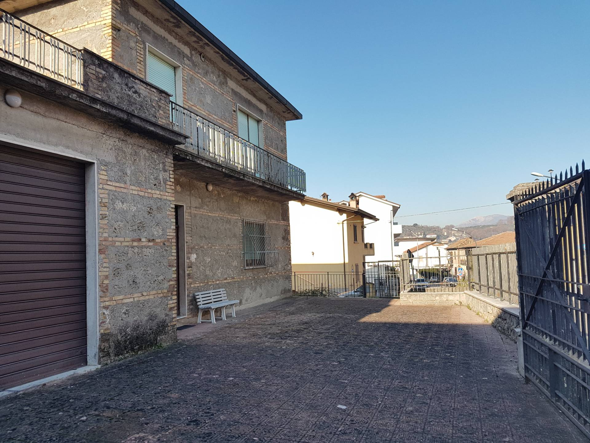 Casa indipendente in vendita a Monte San Giovanni Campano, Chiaiamari