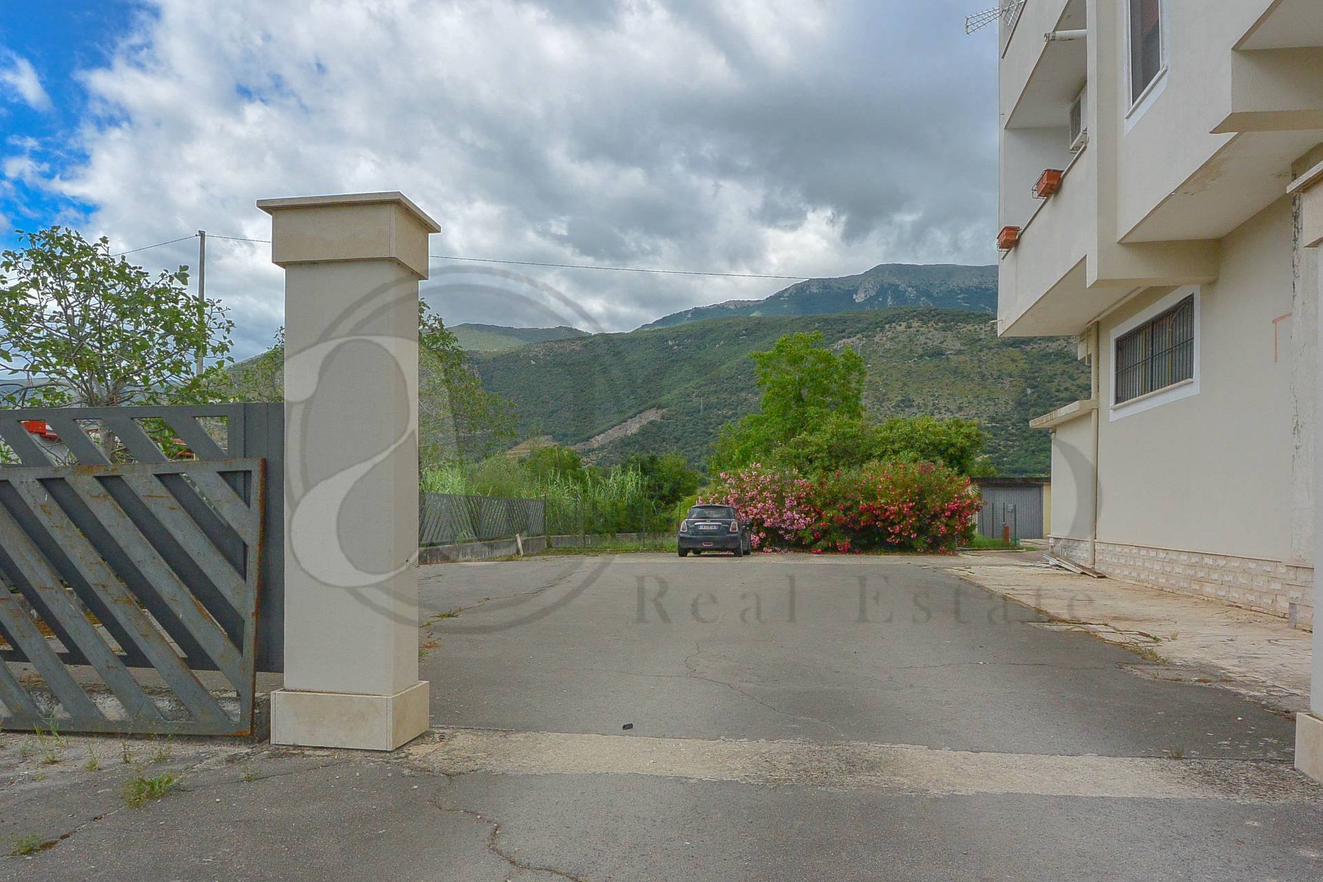 Palazzo intero stabile in vendita a Castrocielo