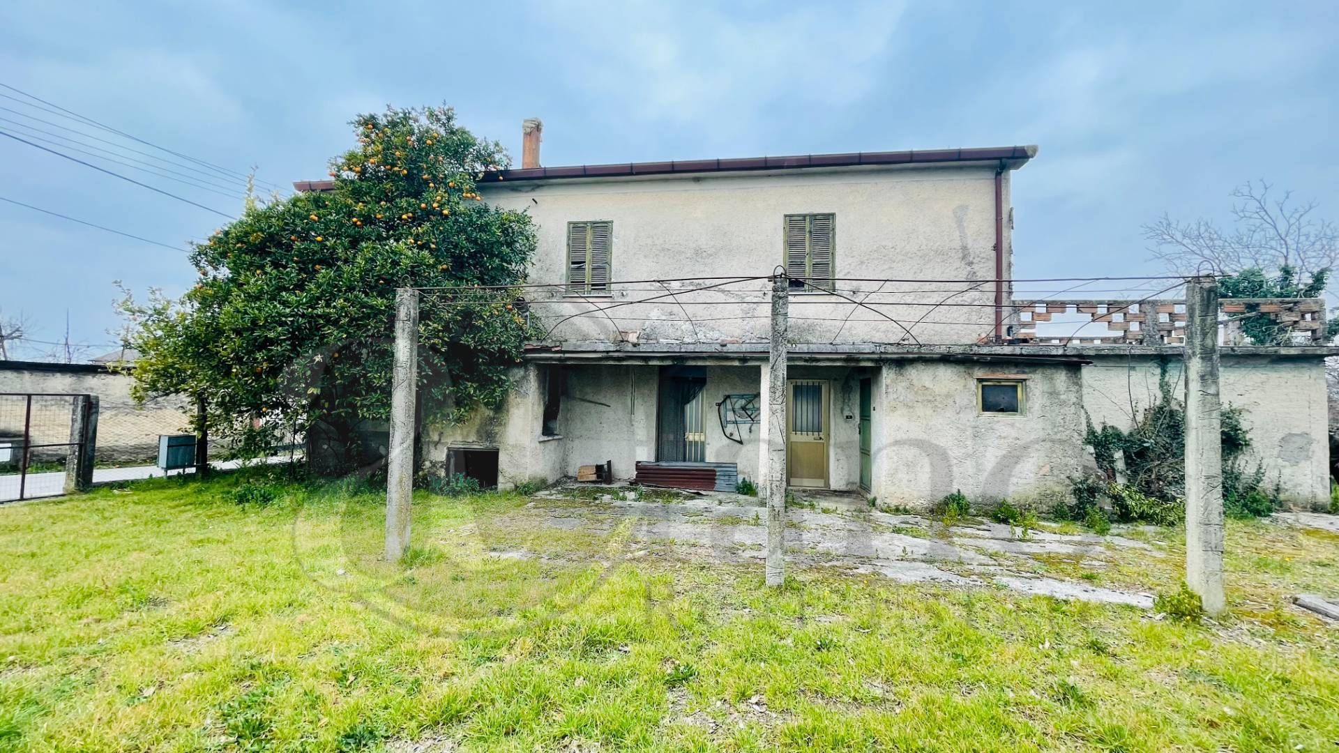 Casale di campagna in vendita a Roccasecca