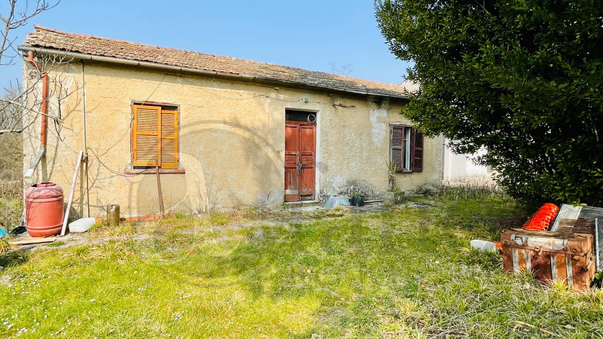 Rudere in vendita a Arce