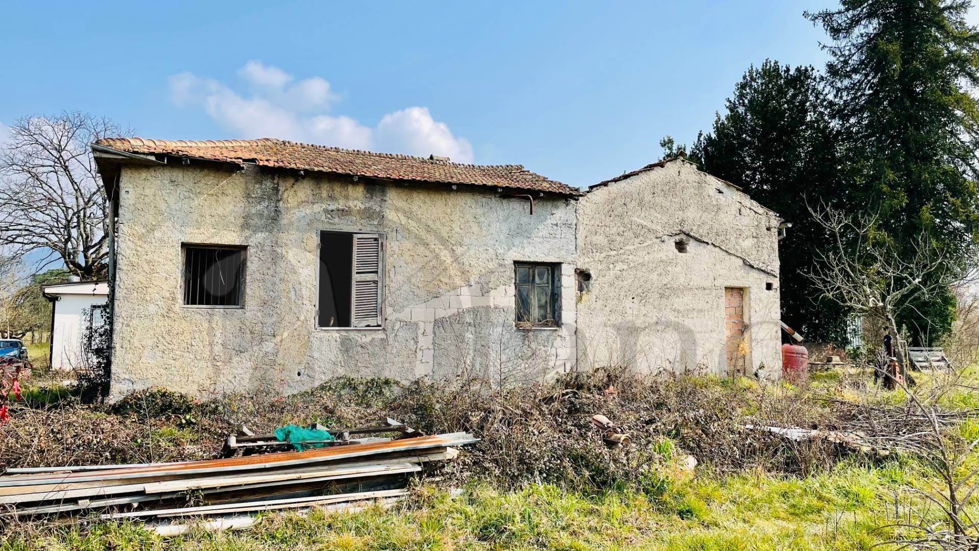 Rudere in vendita a Arce