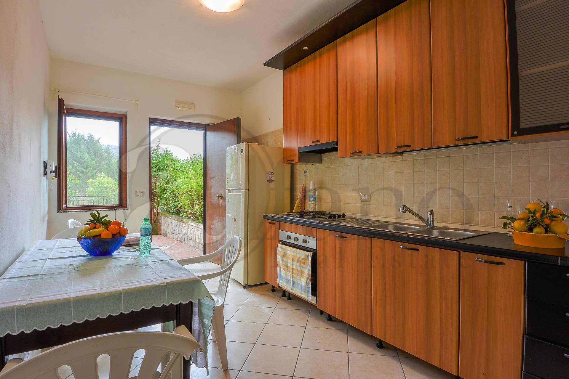 Appartamento in vendita a Laureana Cilento