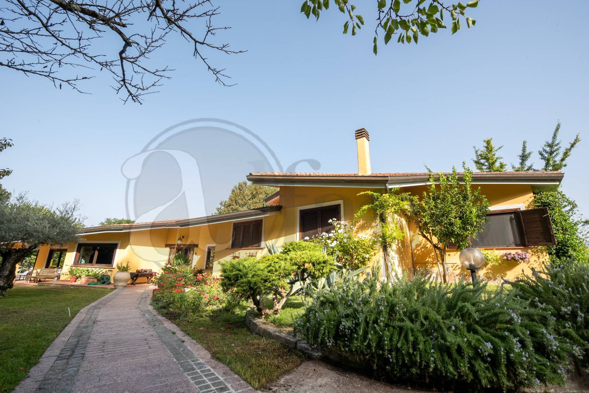 Villa in vendita a Pignataro Interamna