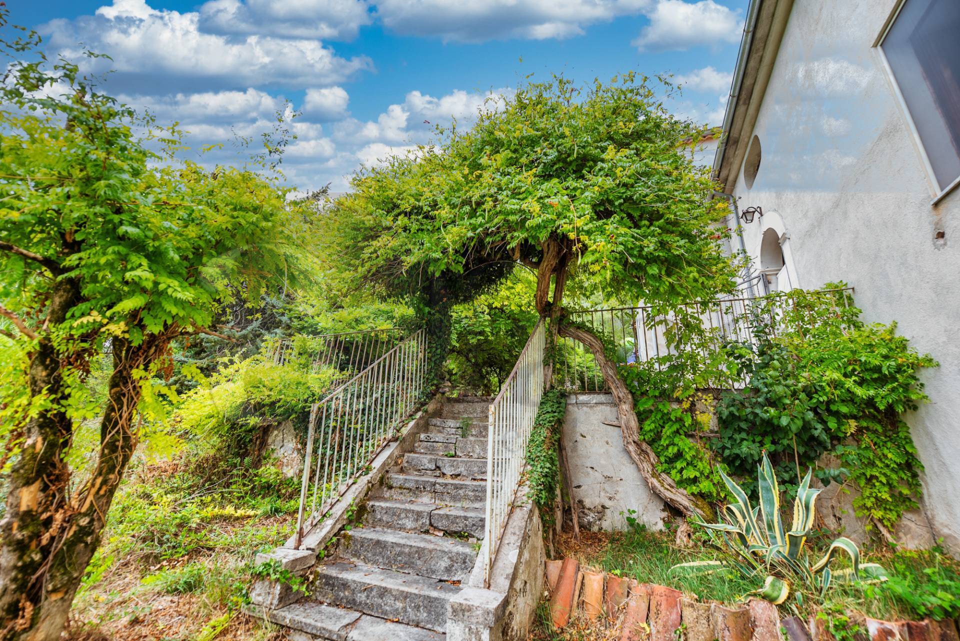 Casale di campagna in vendita a Paterno