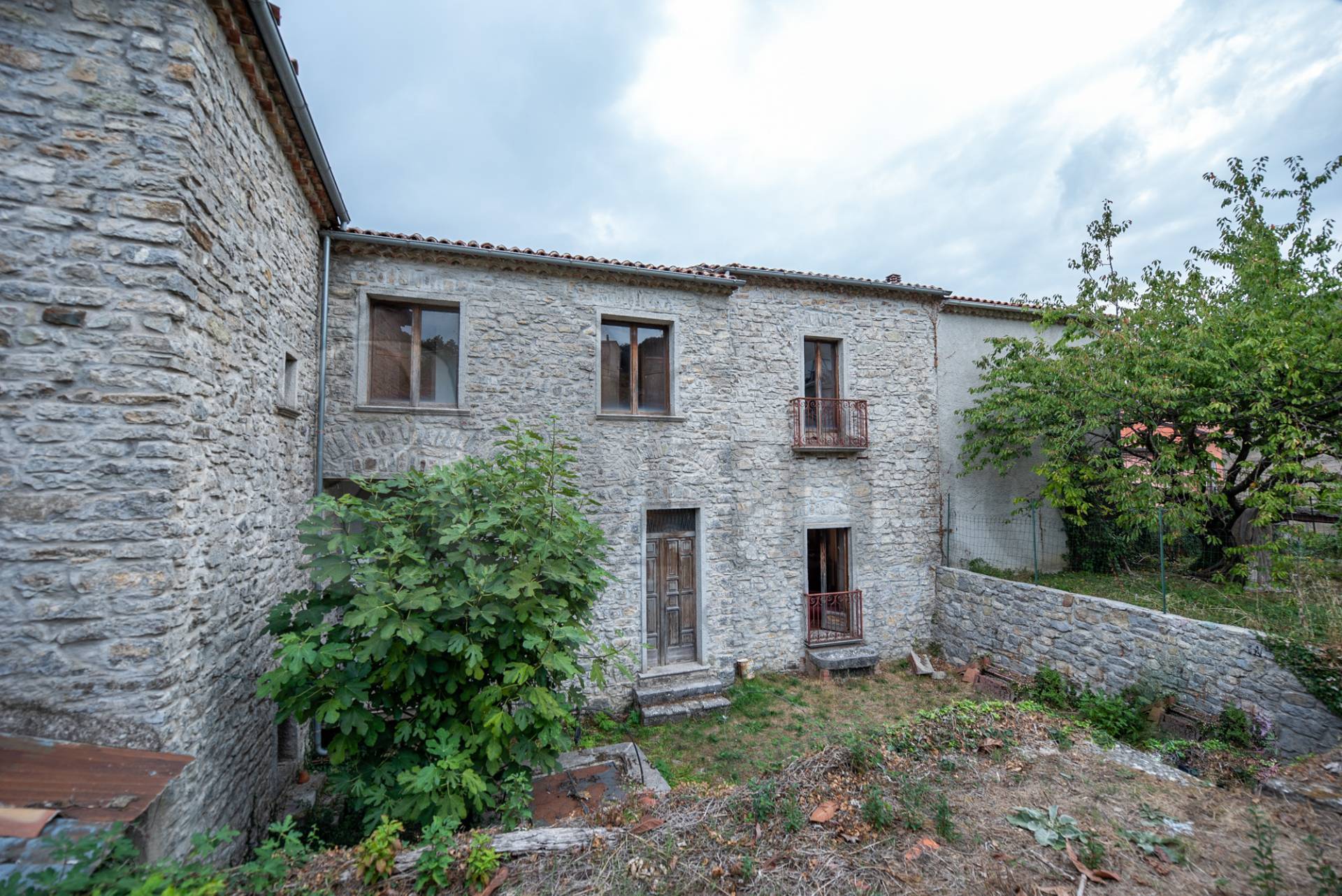 Abitazioni tipiche storiche in vendita a Sasso di Castalda