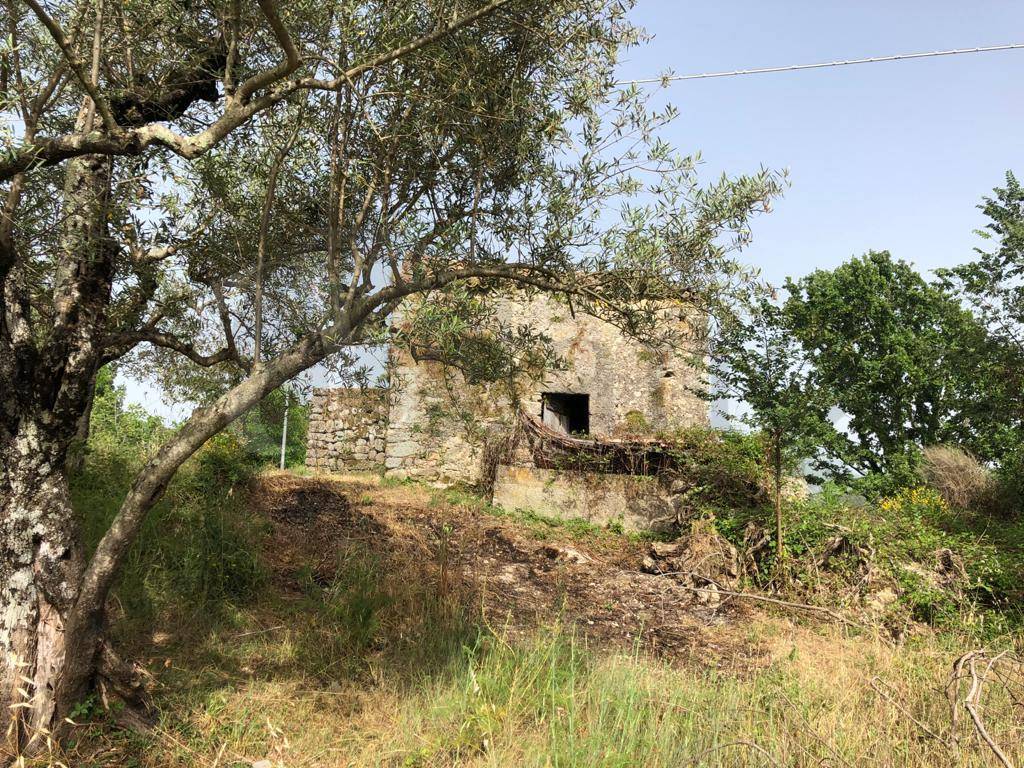 Rudere in vendita a Santopadre